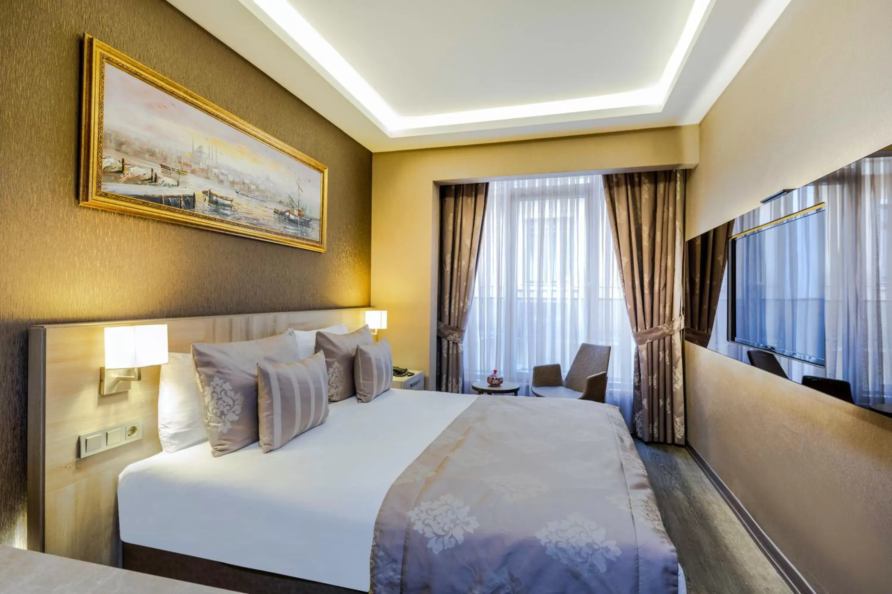 Bed in Ayramin Hotel Taksim