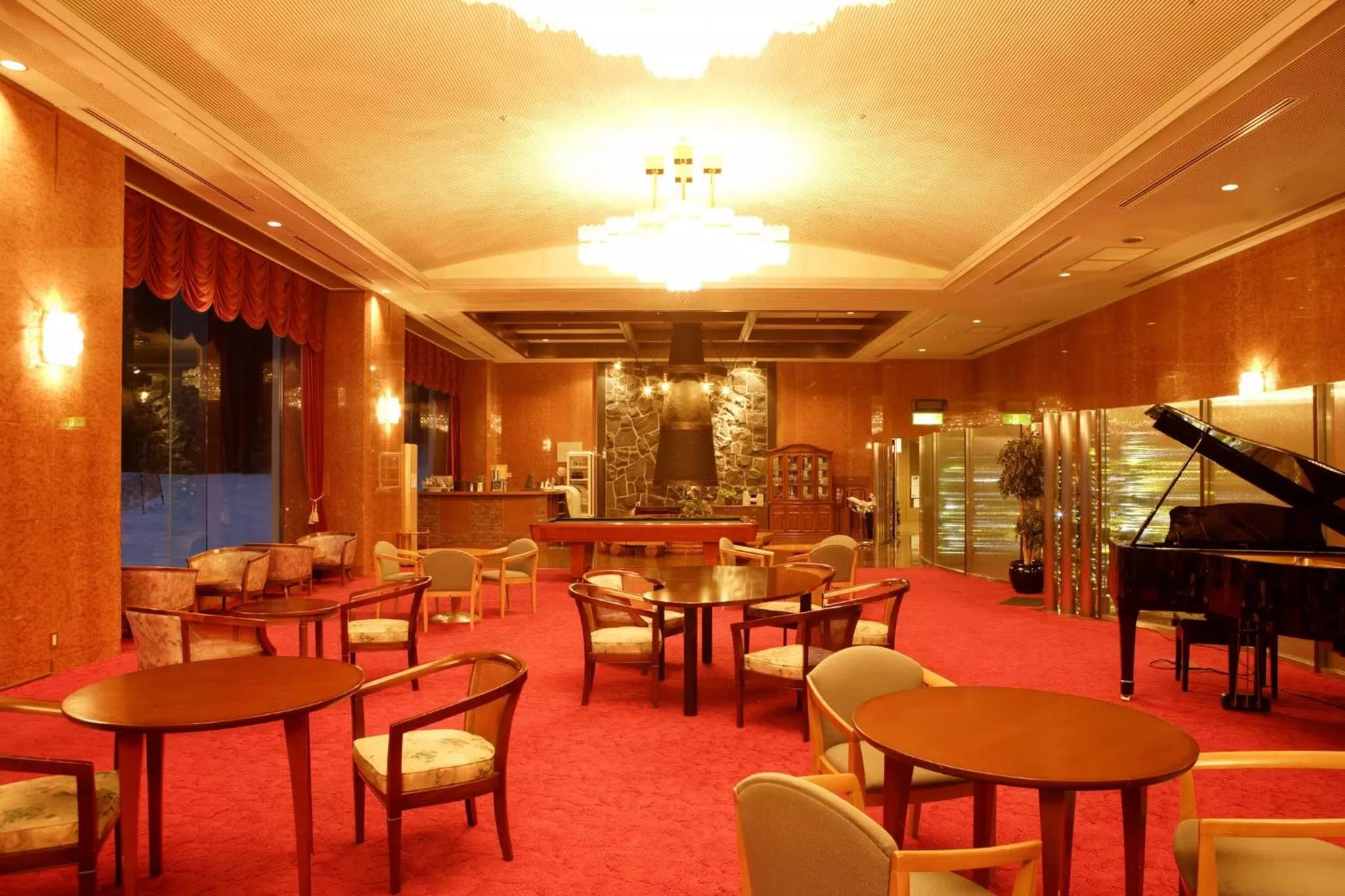 Communal lounge/ TV room in Hotel Angel Grandia Echigo Nakazato