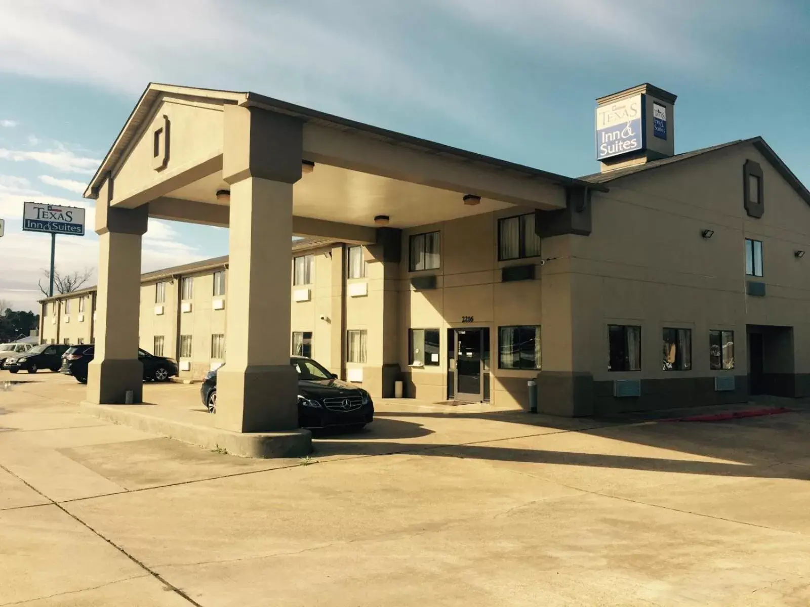 Property Building in Texas Inn and Suites Lufkin