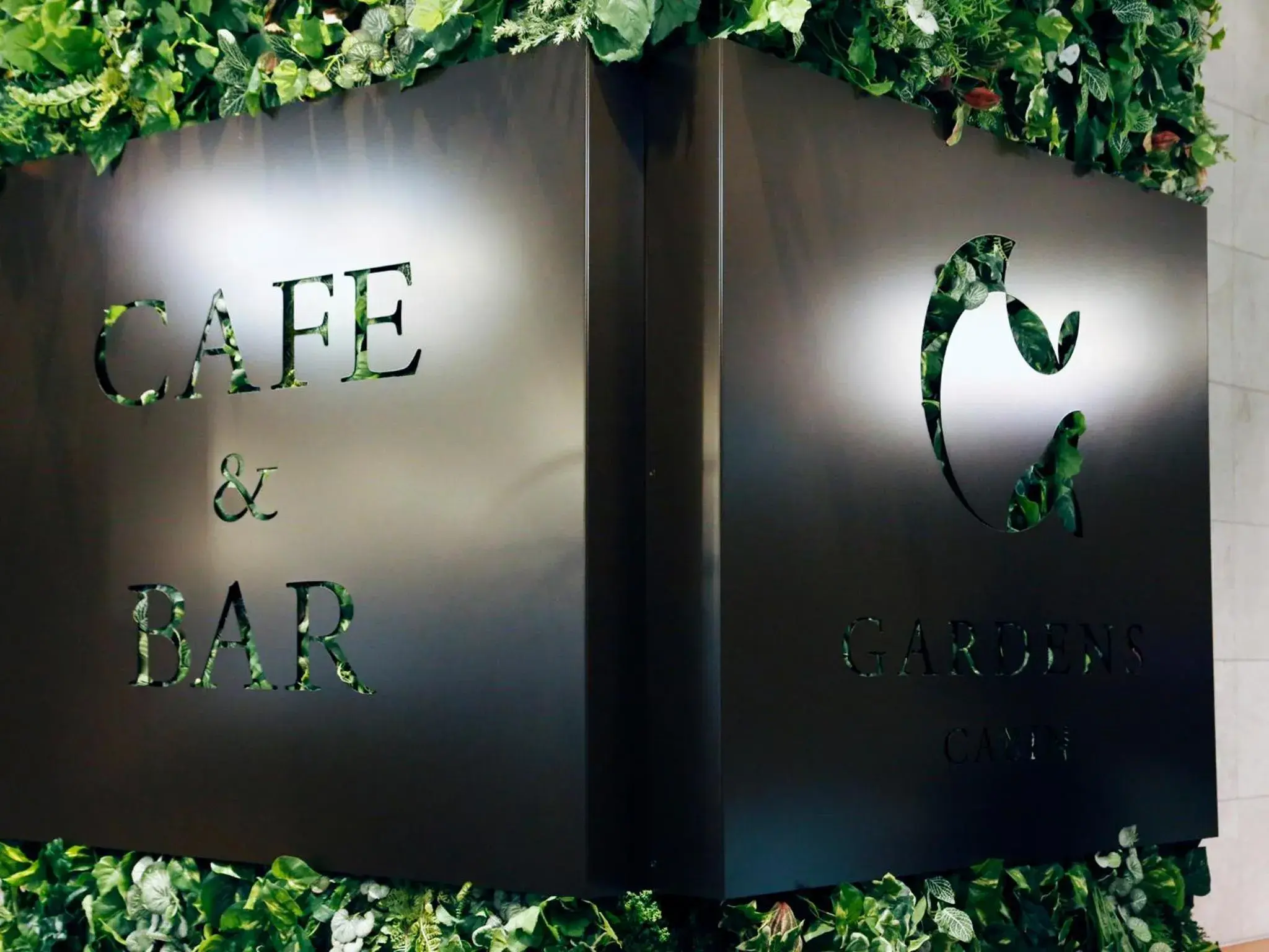 Lounge or bar in Gardens Cabin Lounge or bar in Gardens Cabin