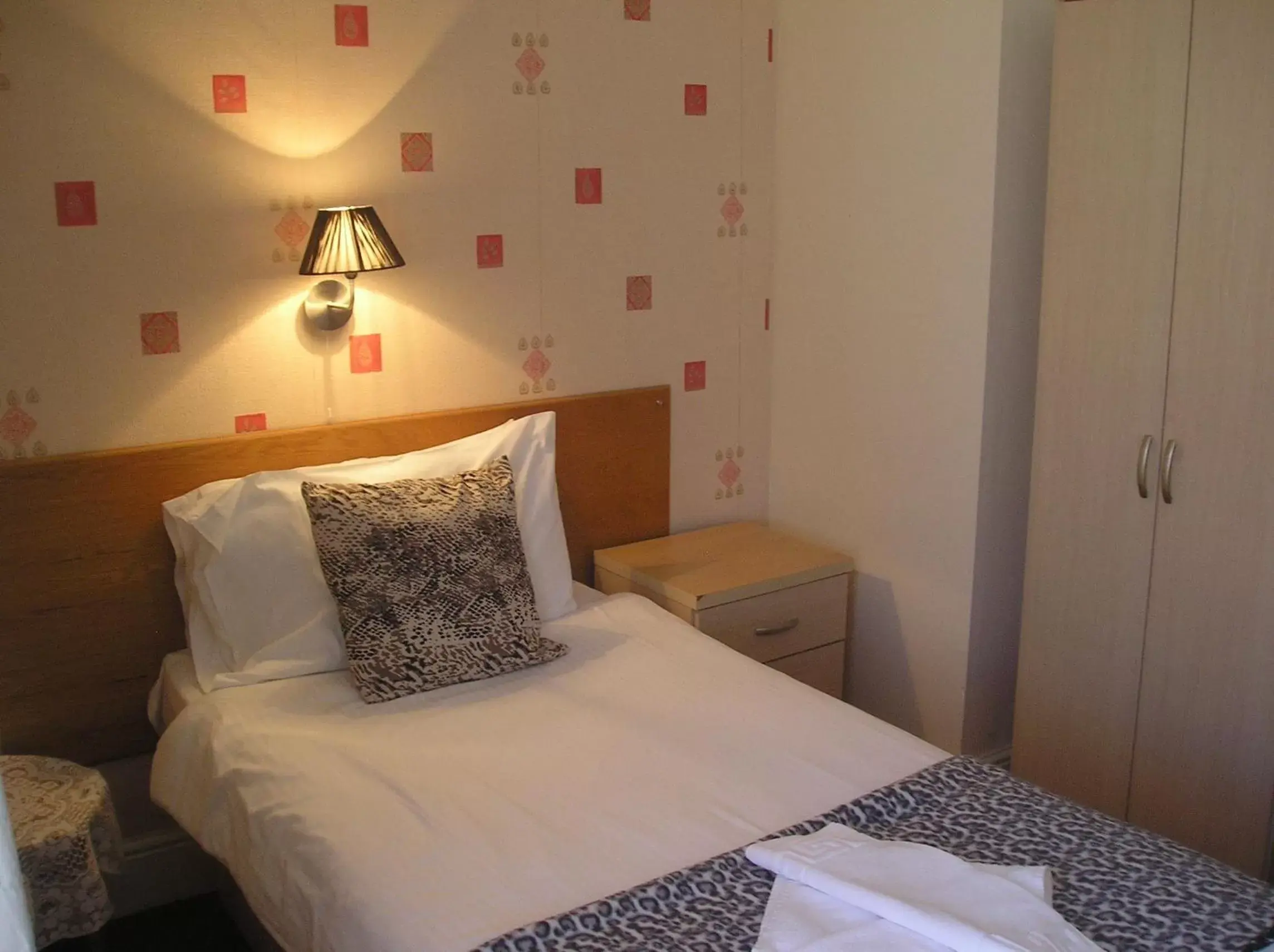 Single Room in The Belvedere Single Room in The Belvedere