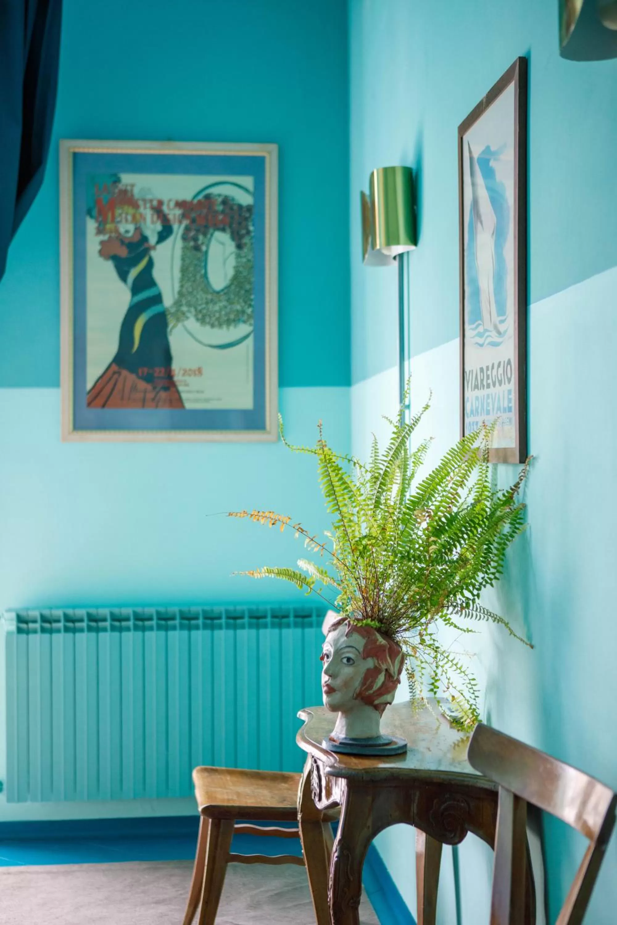 Decorative detail in La Bougainville Tuscan Riviera B&B and Beach Club