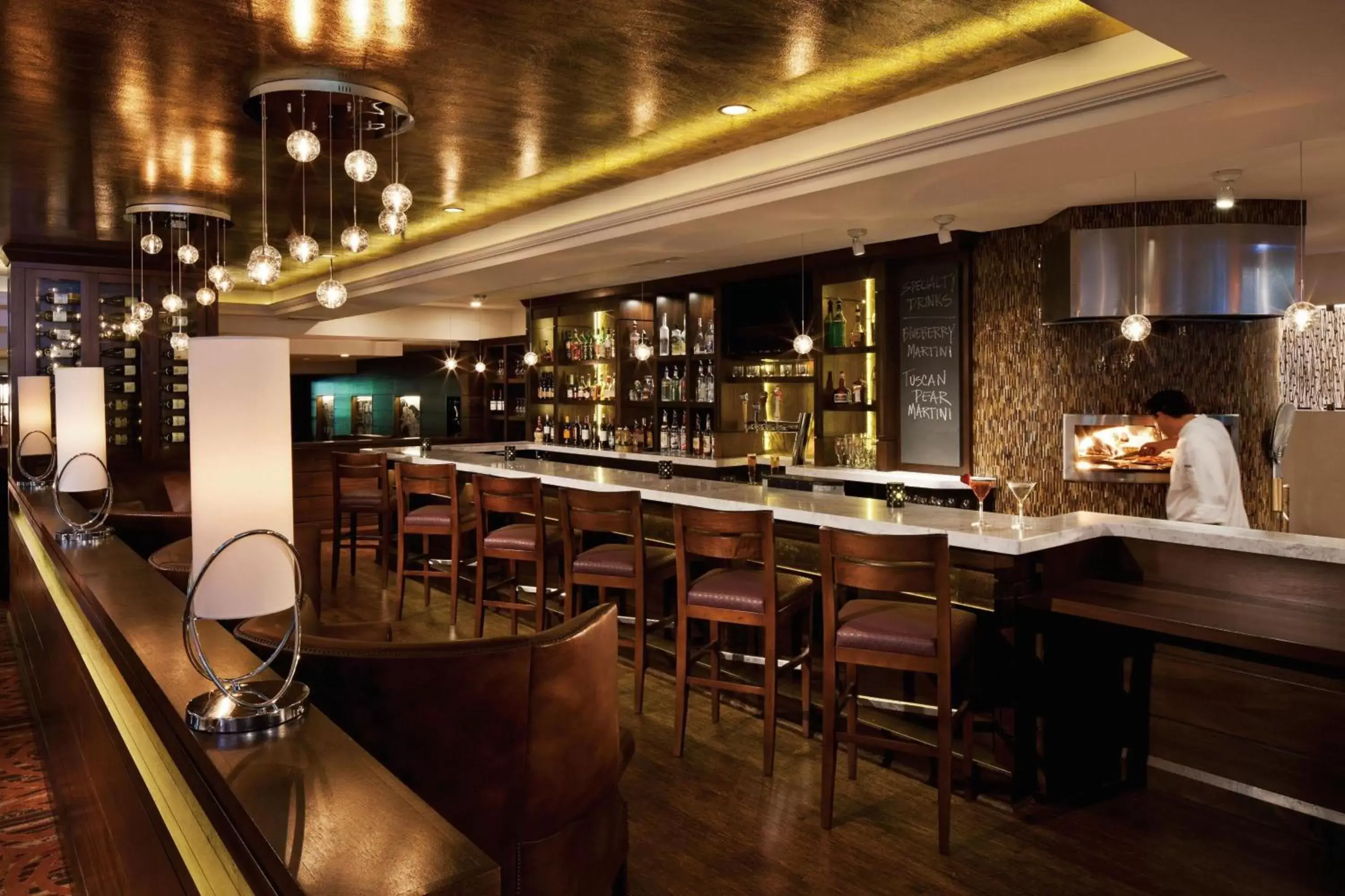 Restaurant/places to eat, Lounge/Bar in Holiday Inn Bar Harbor Regency Hotel, an IHG Hotel