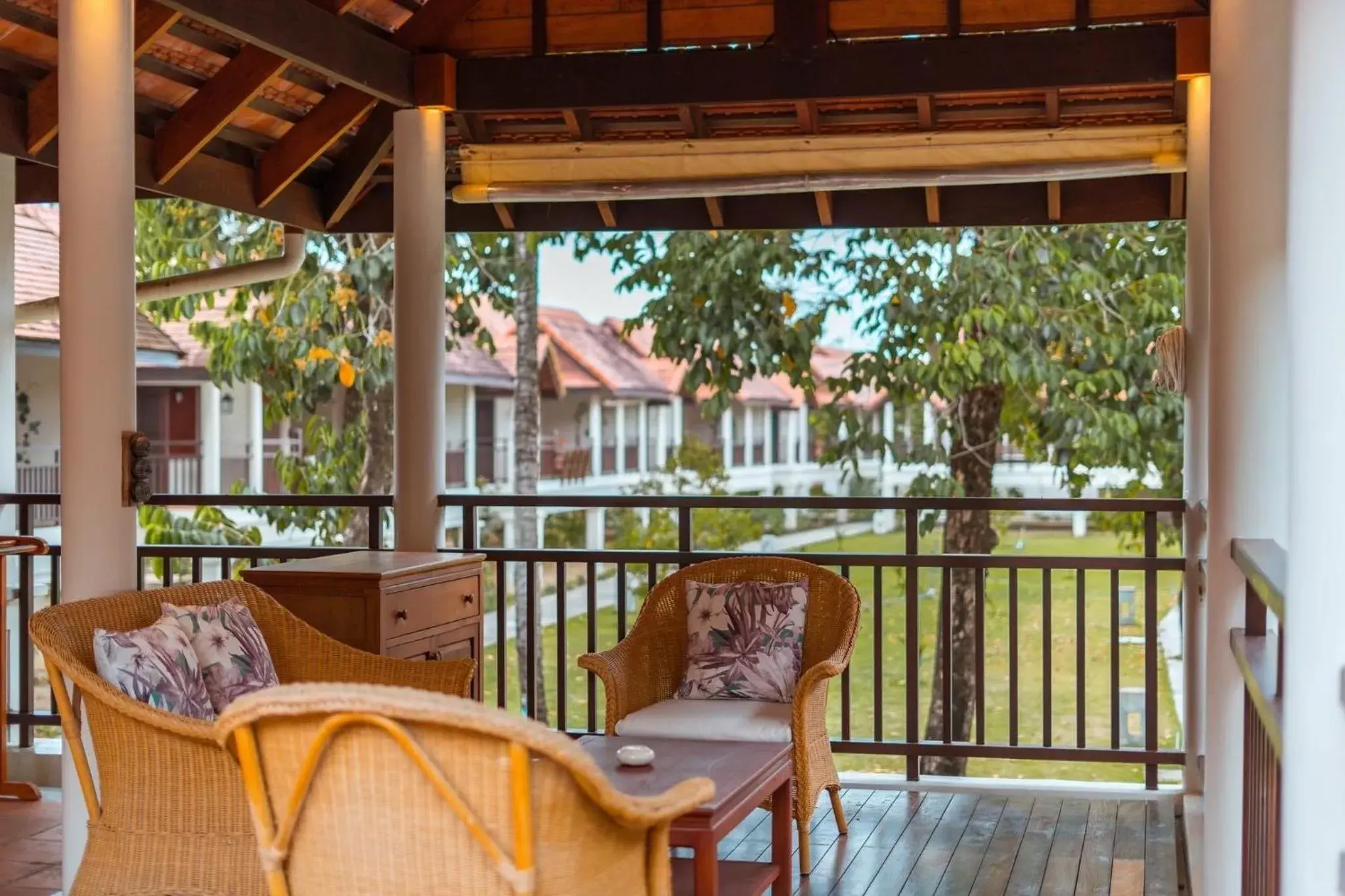 View (from property/room), Balcony/Terrace in Le Menara Khao Lak