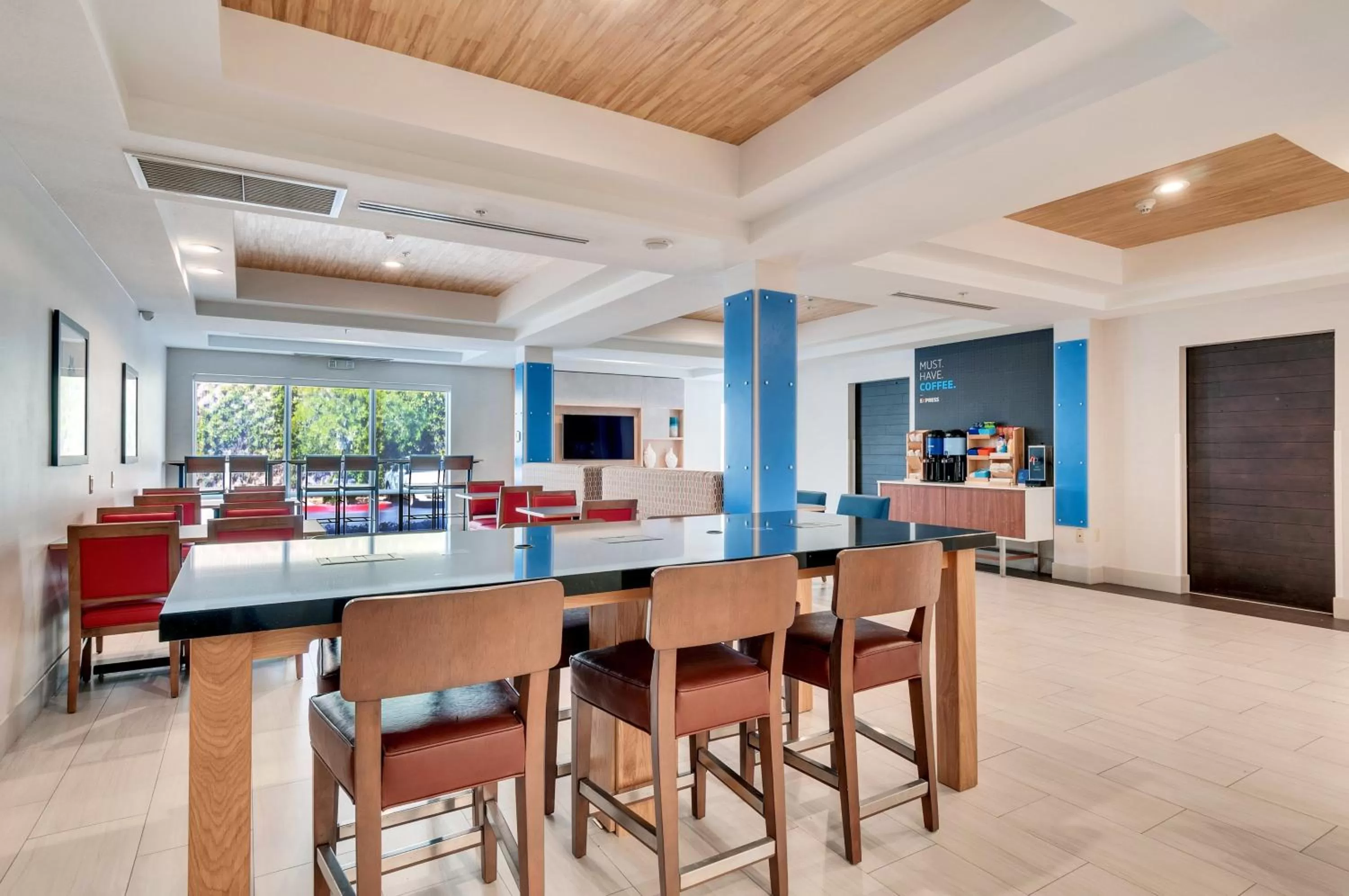 Breakfast in Holiday Inn Express Hotel & Suites Lake Elsinore by IHG