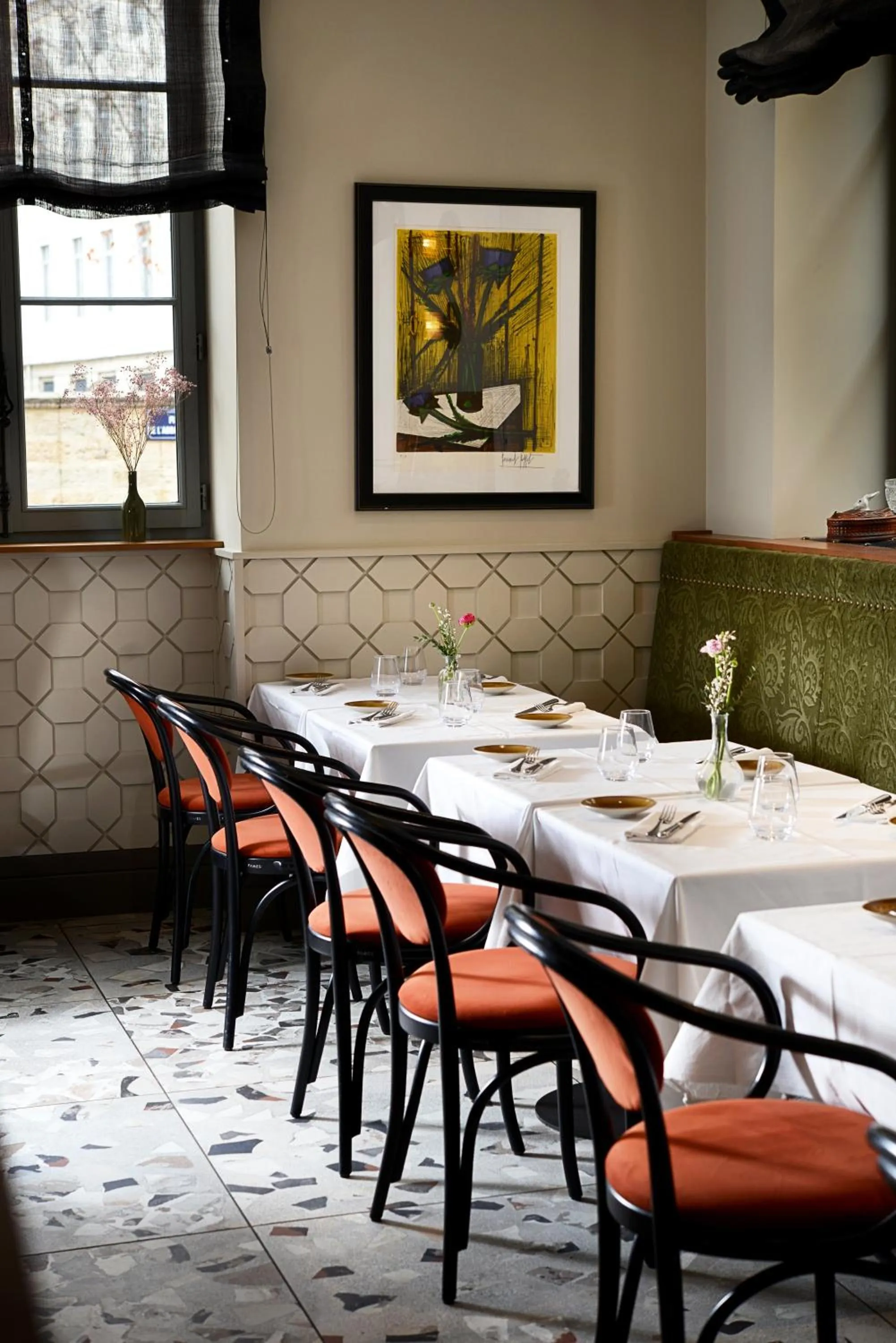 Restaurant/places to eat in Hôtel de l'Abbaye Lyon - Boutique Hôtel