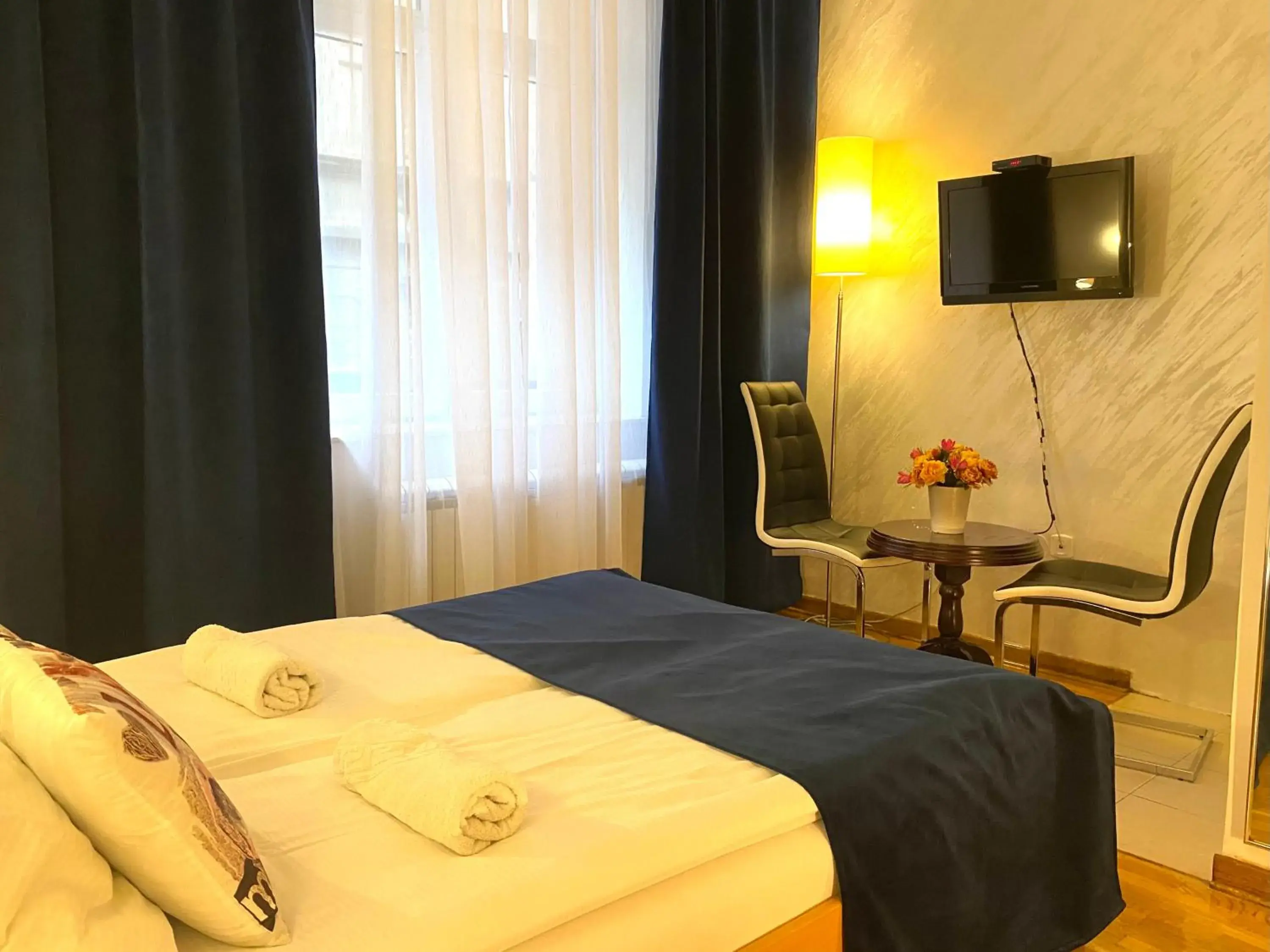 TV and multimedia, Bed in Villa Forever TV and multimedia, Bed in Villa Forever