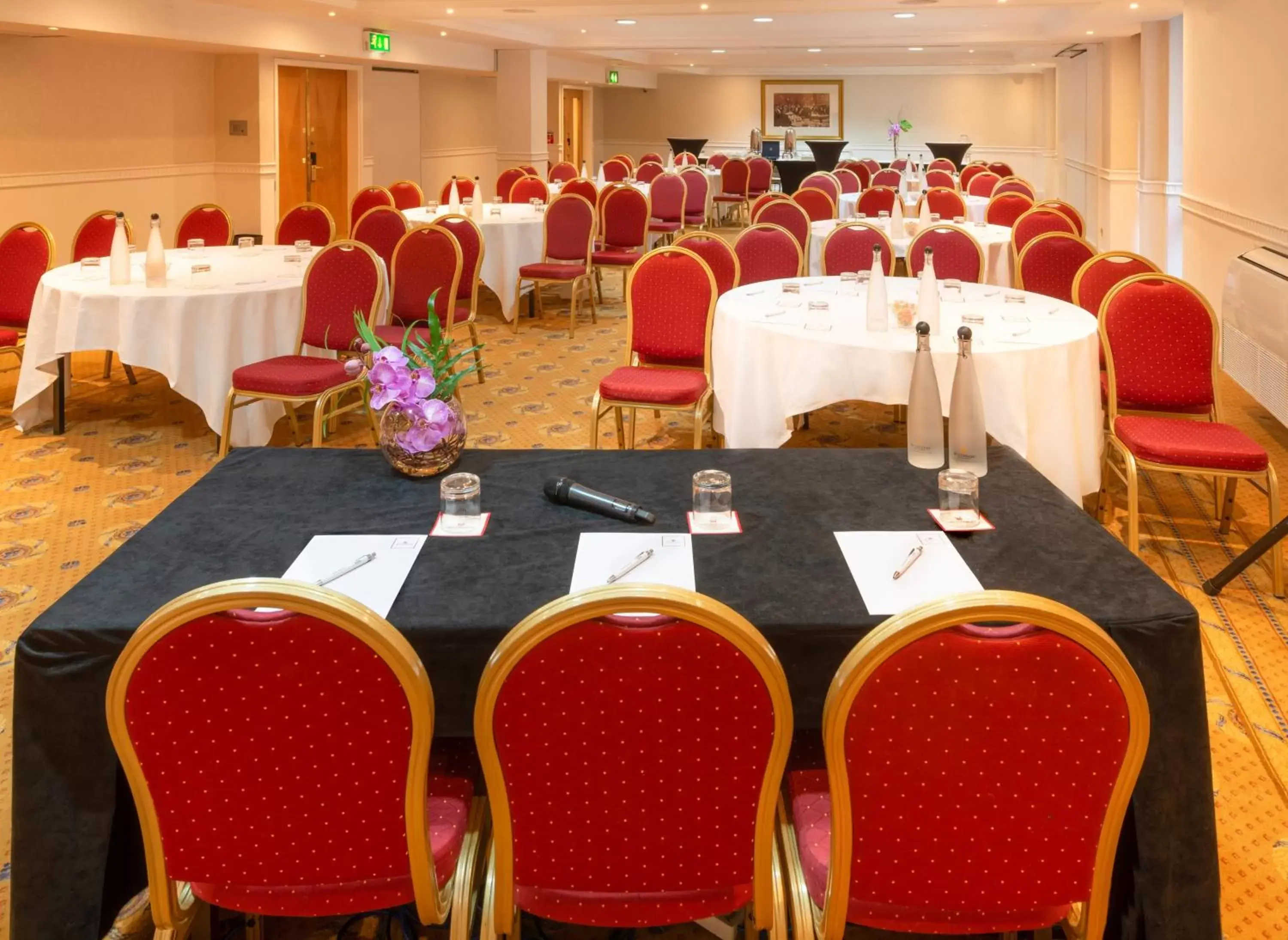 Banquet/Function facilities, Business Area/Conference Room in Millennium Gloucester Hotel London