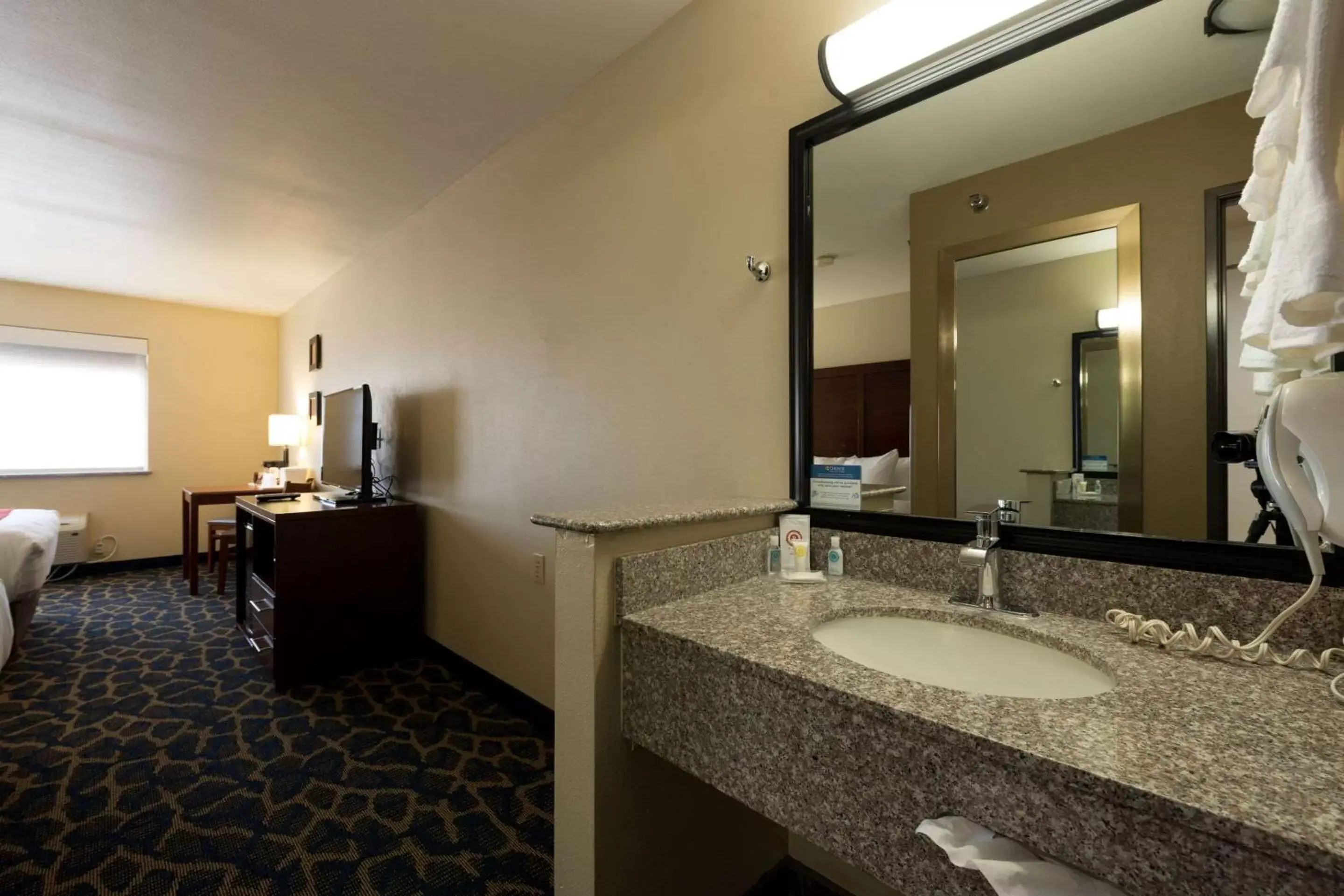 Bedroom, Bathroom in Comfort Inn & Suites Alamosa