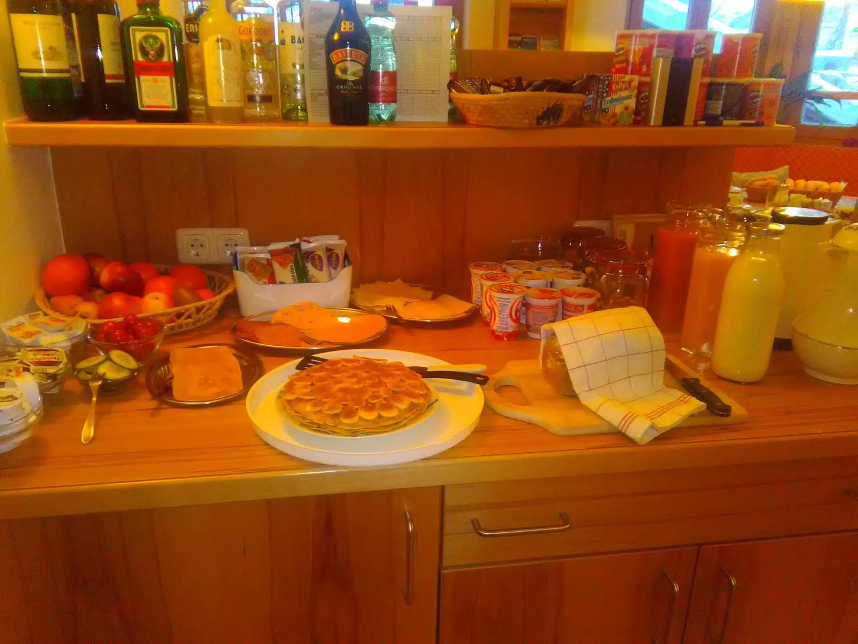 Breakfast in Haus Kleineisen by Châtel Reizen