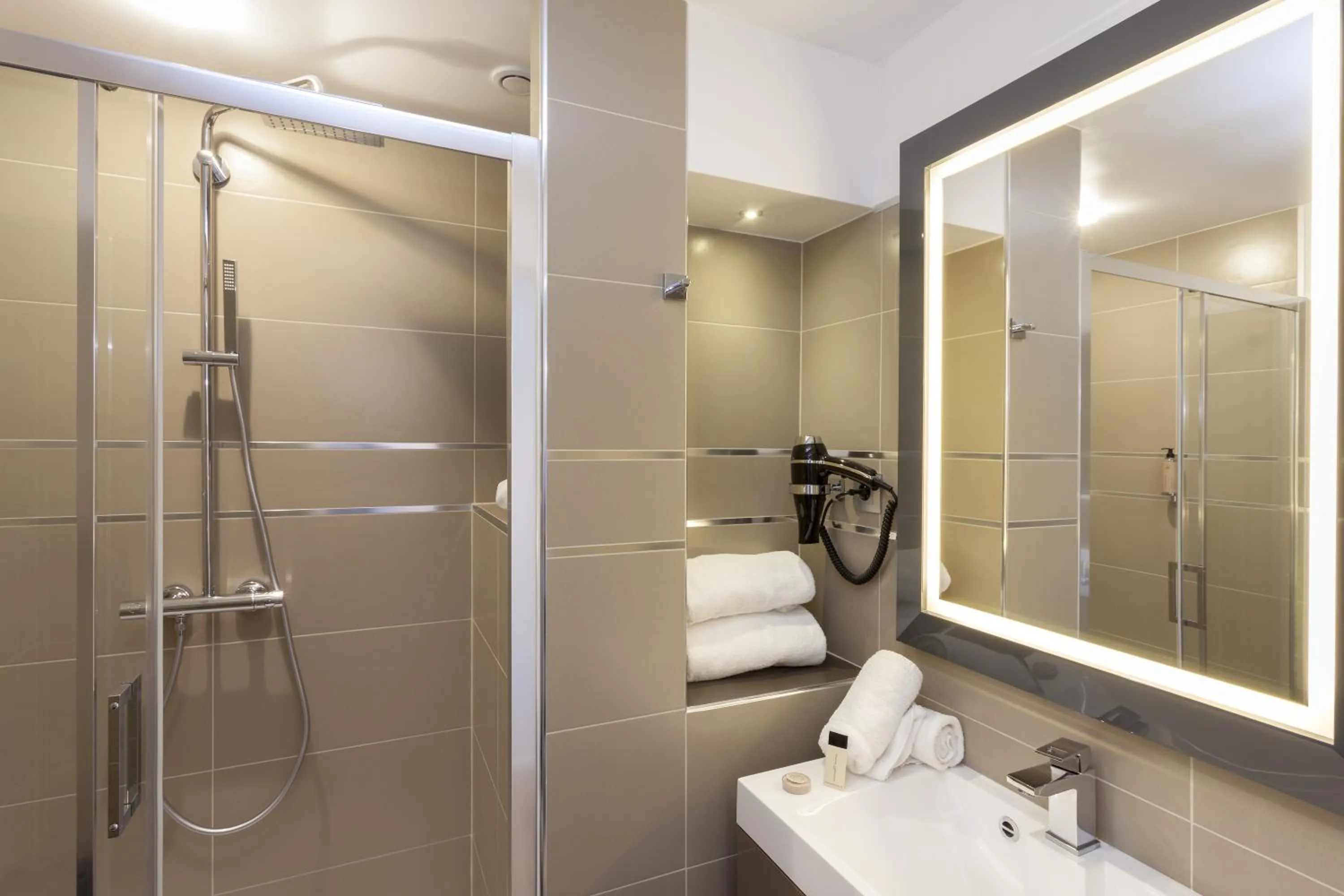 Bathroom in Negrecoste Hôtel & Spa