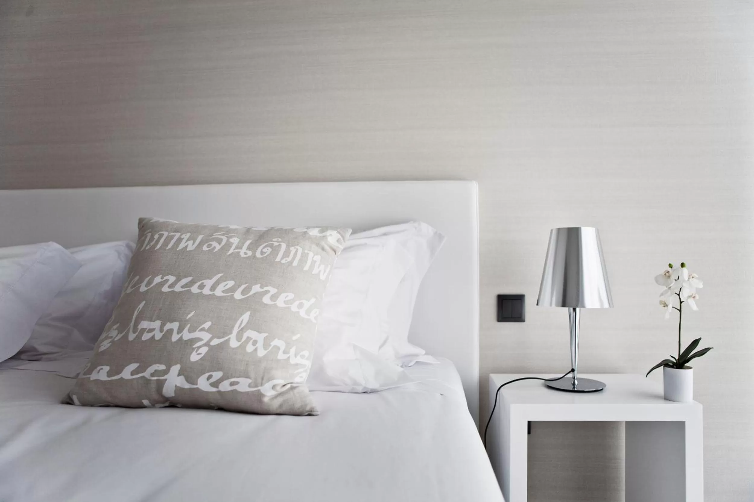 Bedroom, Bed in Real Abadia, Congress & Spa Hotel