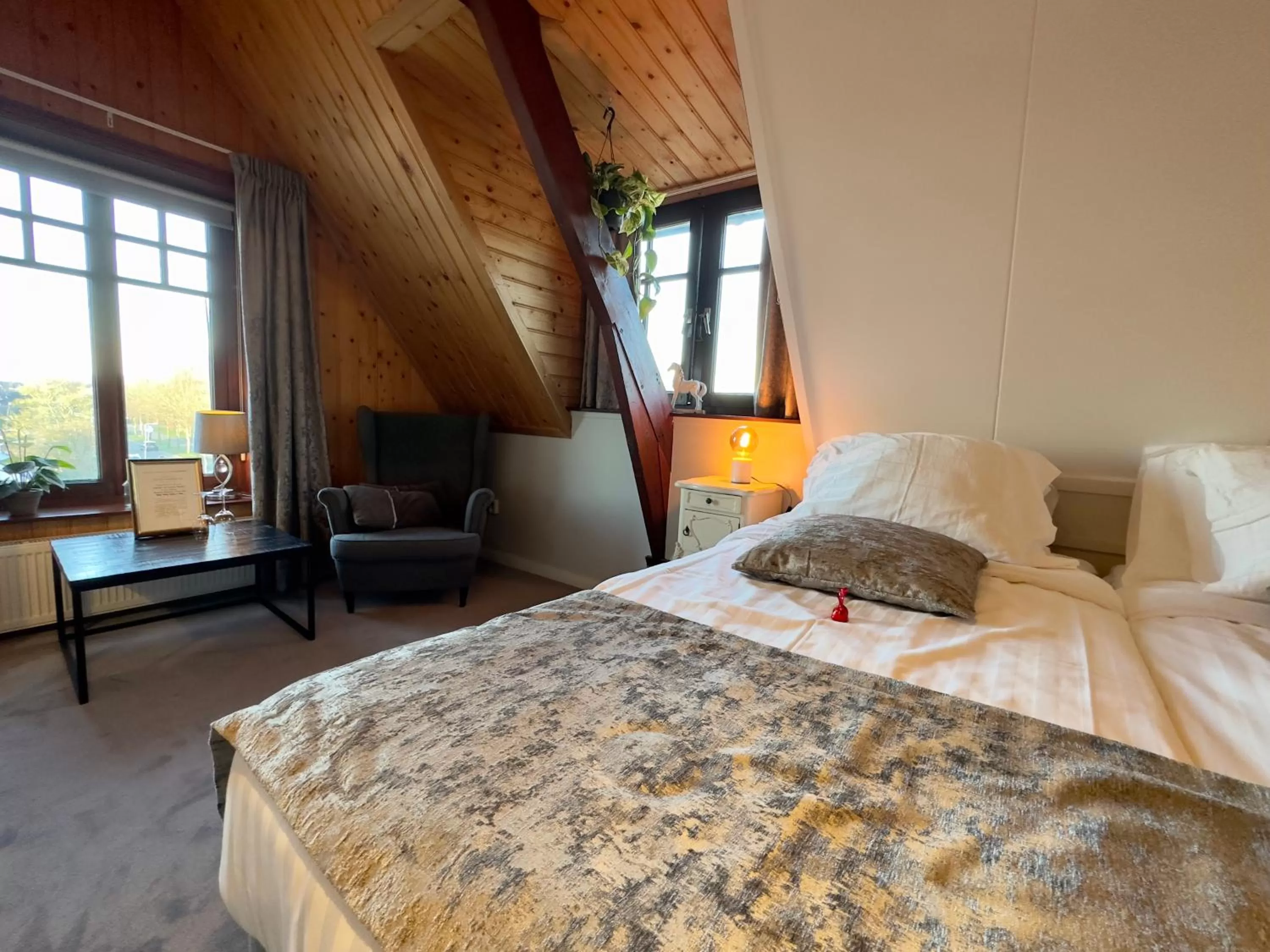 Bed in Villa Steenwyck Giethoorn