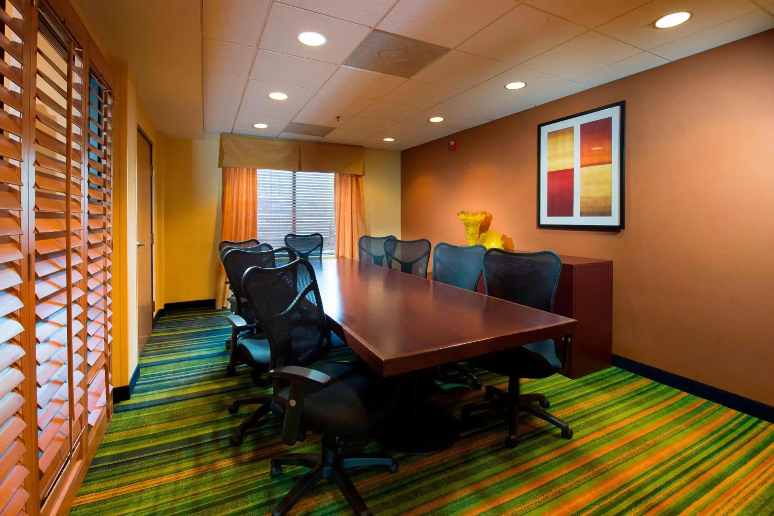 Meeting/conference room in Fairfield Inn & Suites by Marriott Charleston Airport/Convention Center