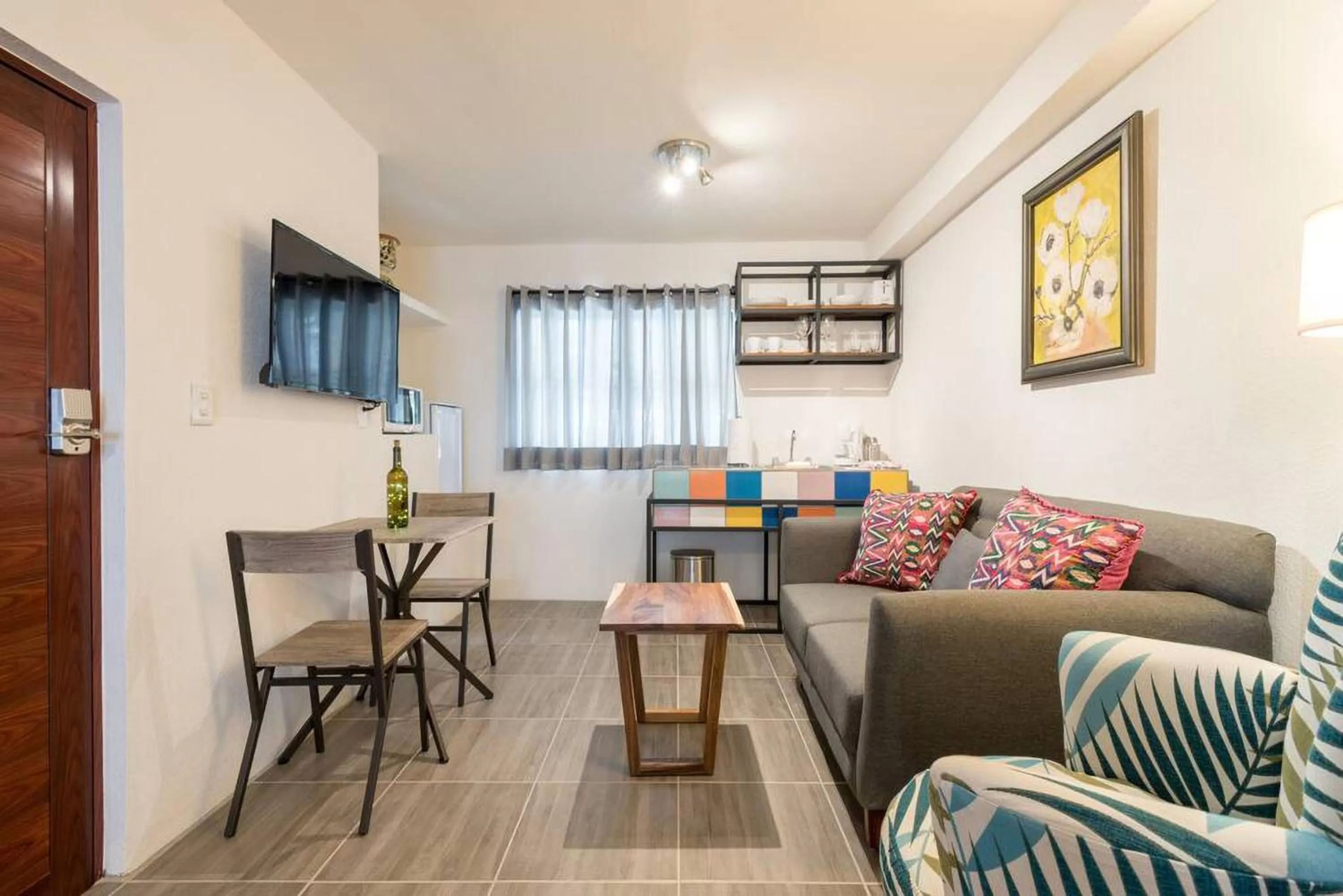 TV and multimedia in ZonaZ Boutique Hotel