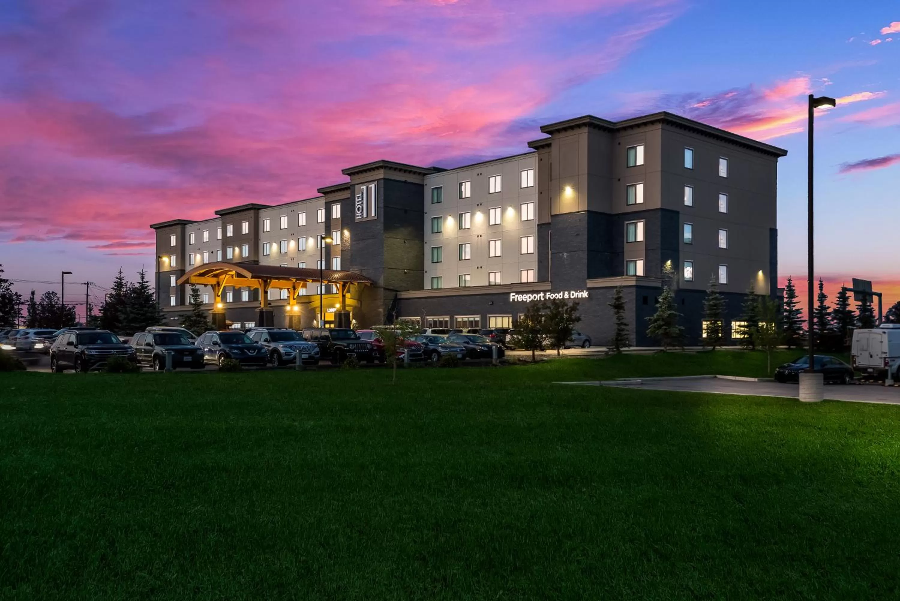 Property building in Hotel 11, MOD A Sonesta Collection