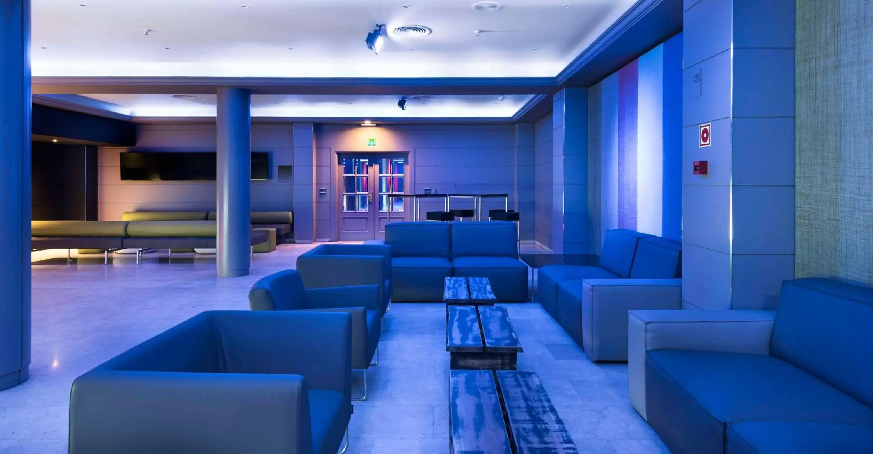 Meeting/conference room, Lounge/Bar in NH Collection Gran Hotel de Zaragoza