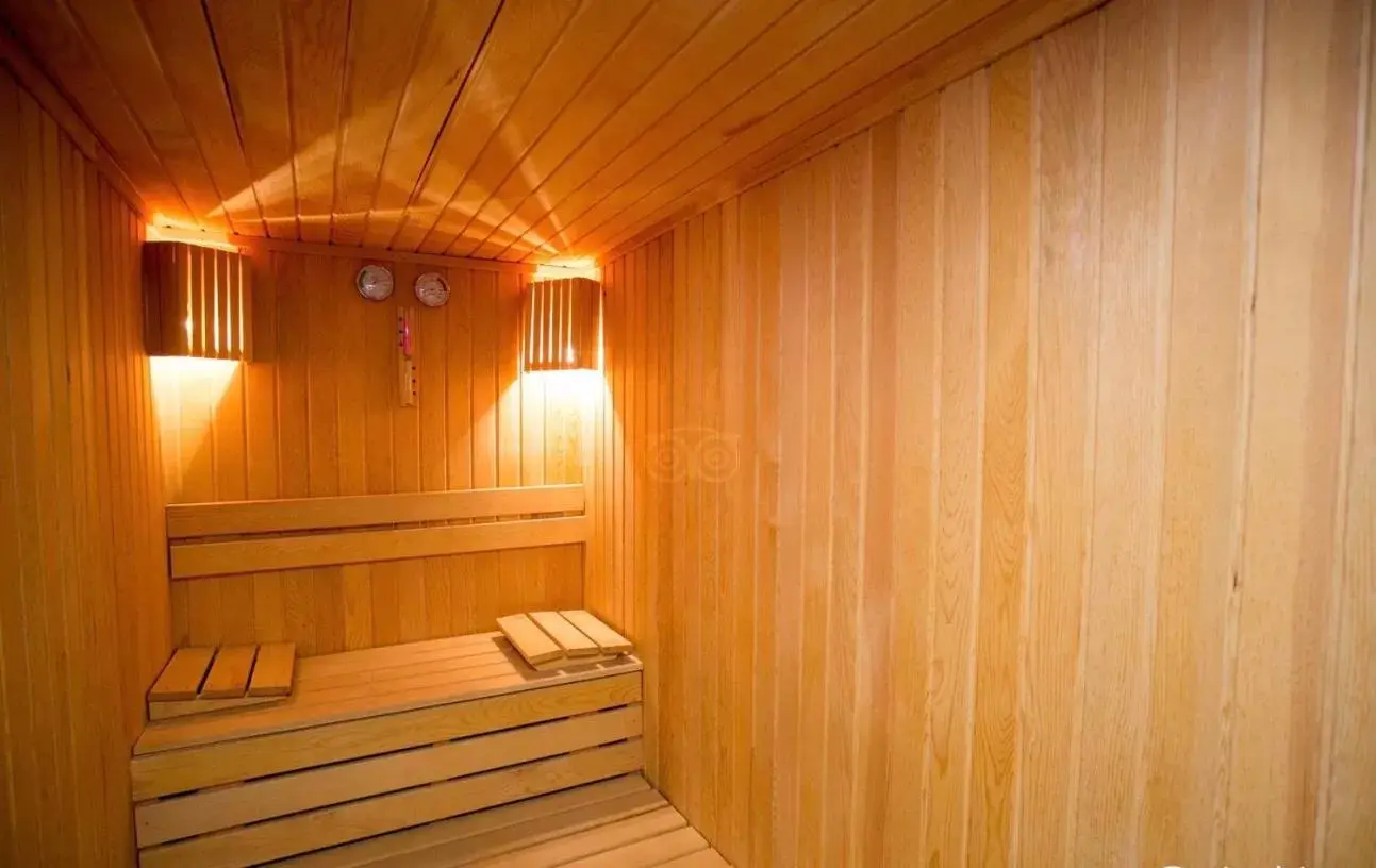 Sauna in HHK Hotel