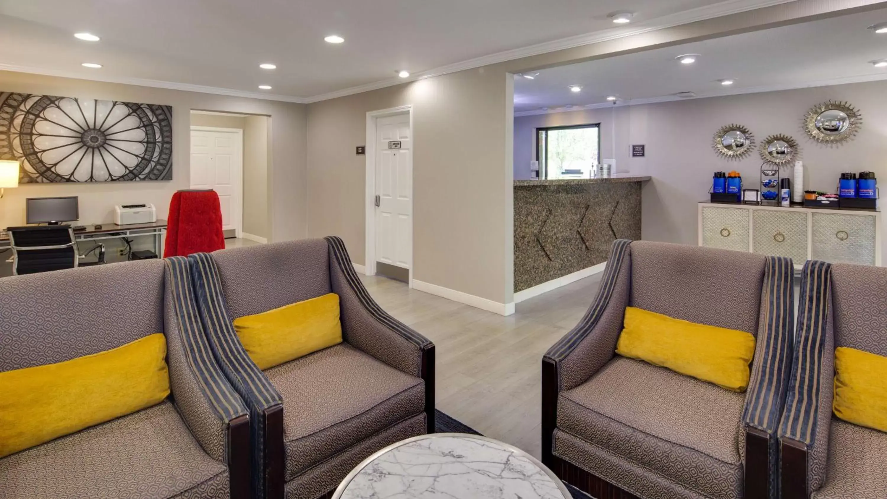 Lobby or reception, Seating Area in Best Western Clermont