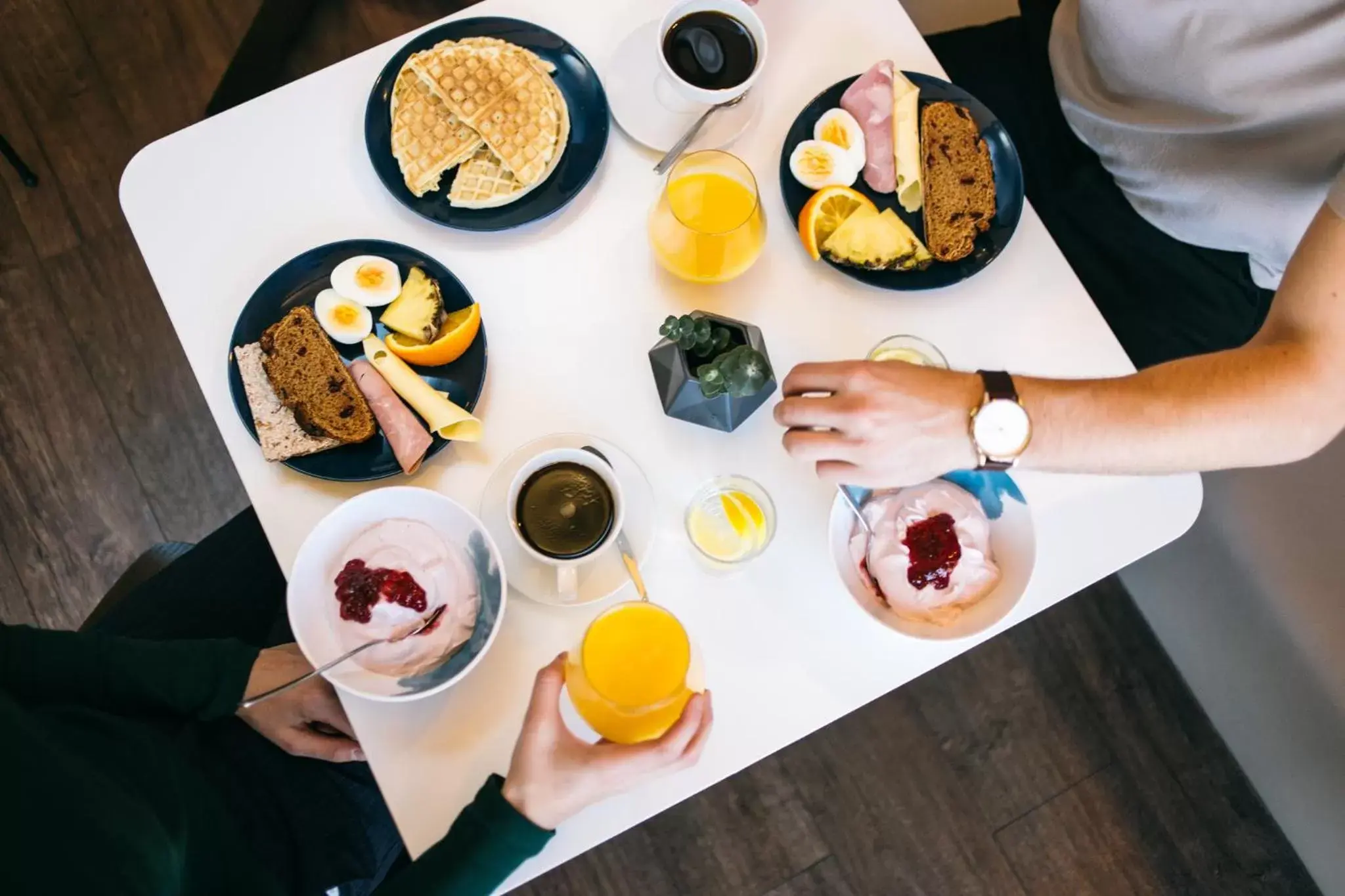 Buffet breakfast in Hotel Berg by Keflavik Airport