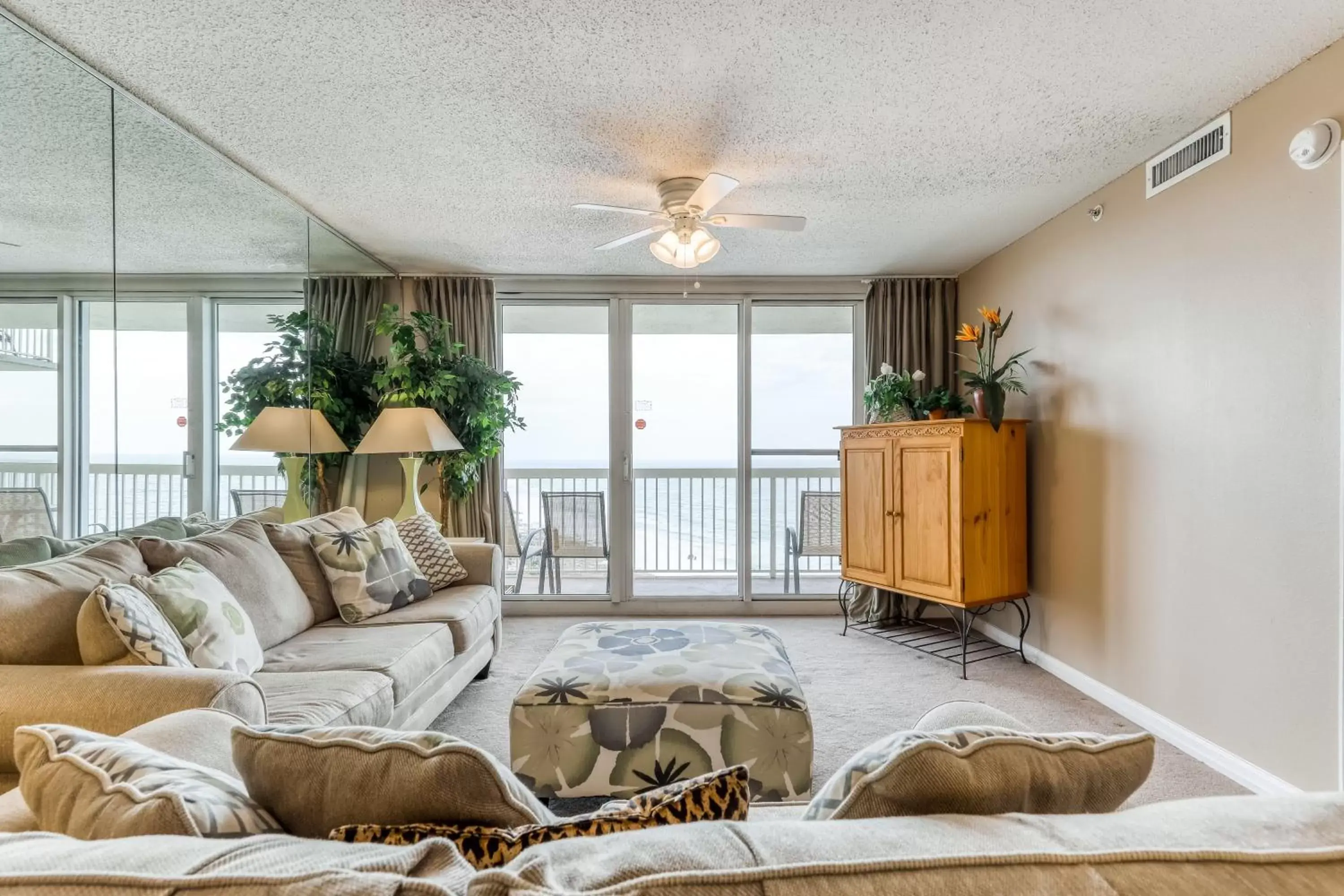 Seating Area in The Resorts Of Pelican Beach 1613 Destin (Condo)