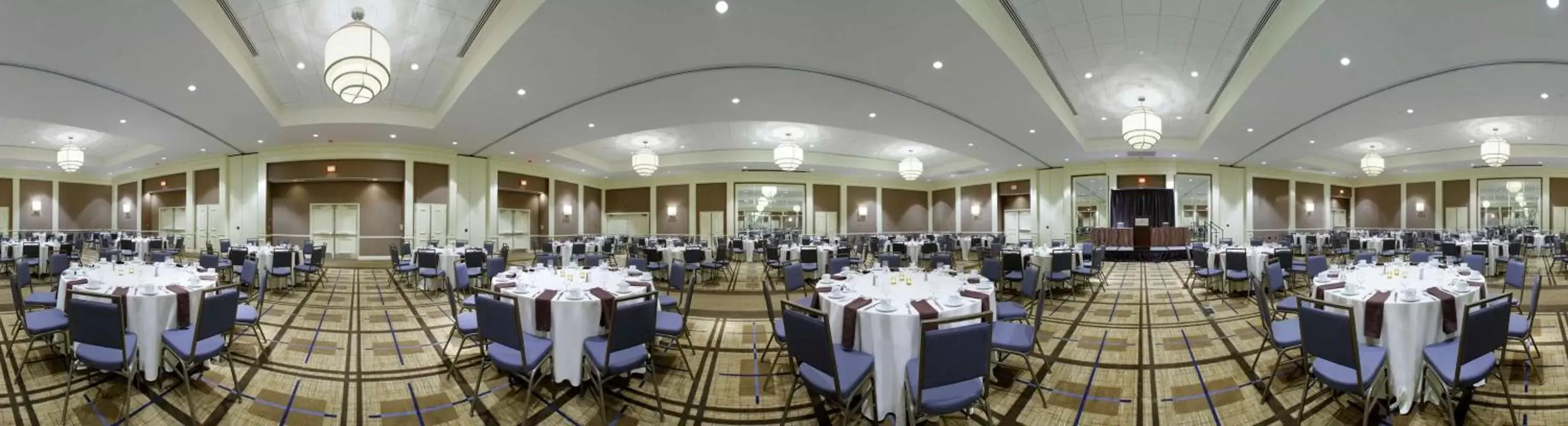 Meeting/conference room, Restaurant/Places to Eat in The Saratoga Hilton