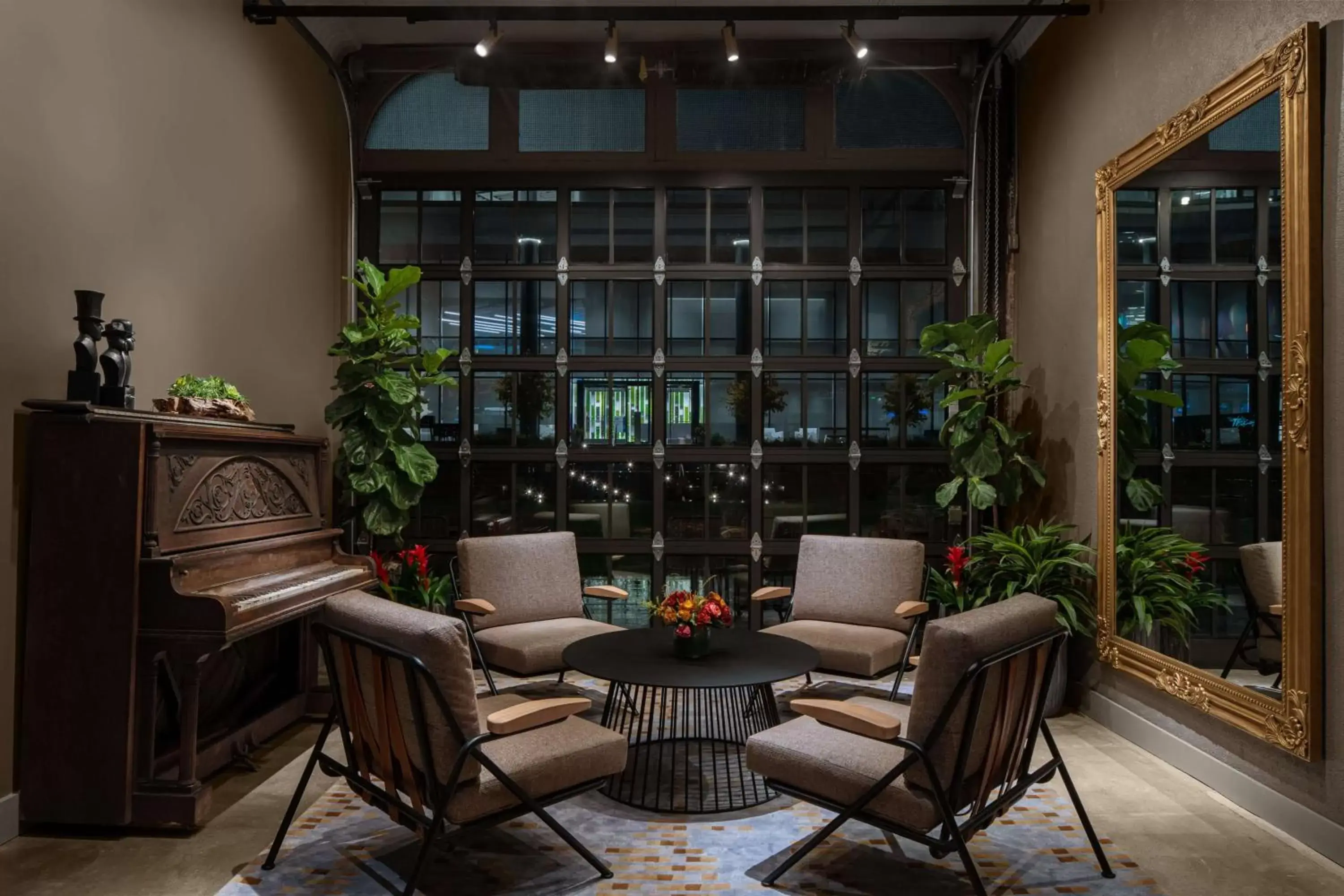 Lobby or reception in Hotel West & Main Conshohocken, Tapestry Collection Hilton