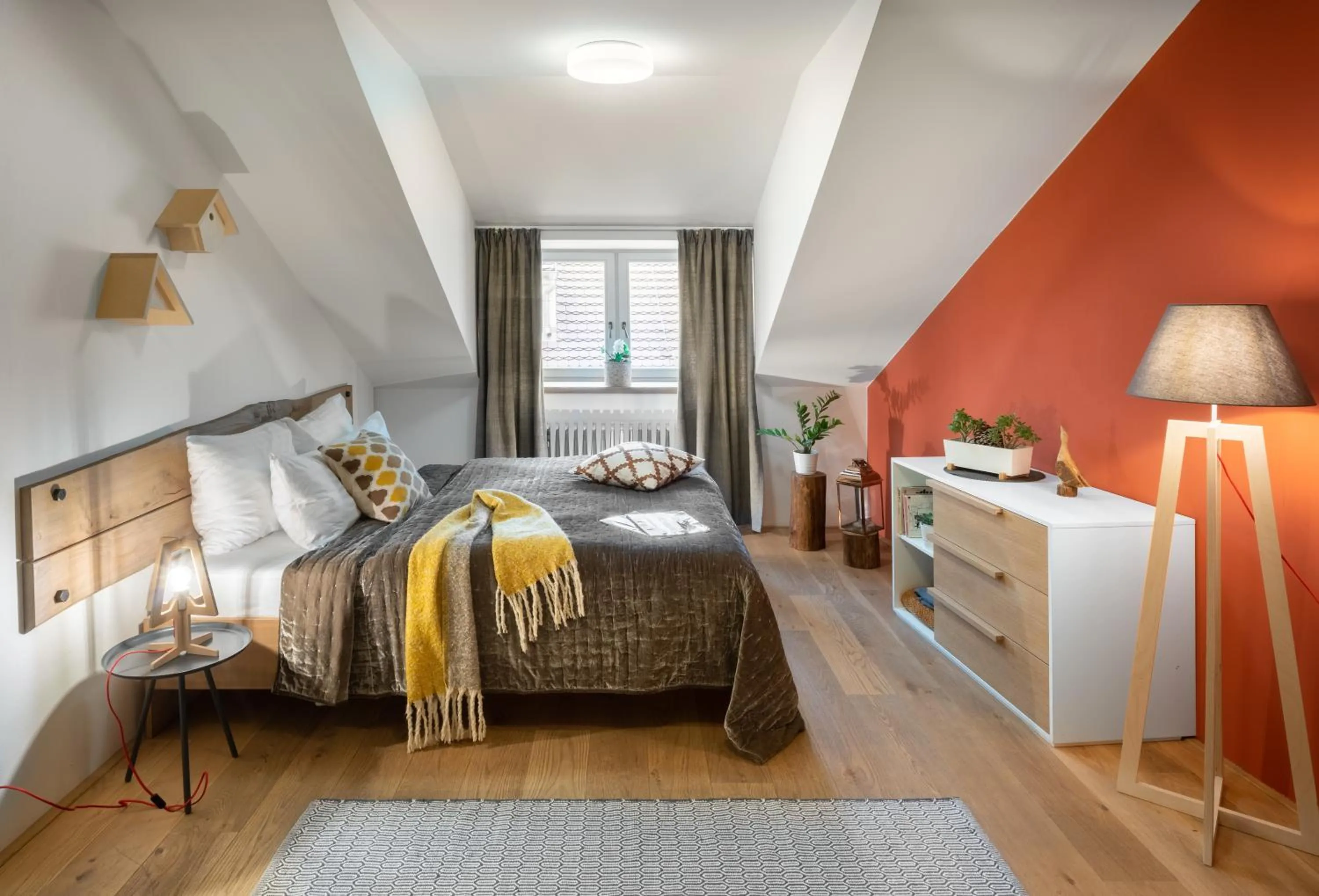 Bedroom, Bed in 4 Trees Apartments by Adrez