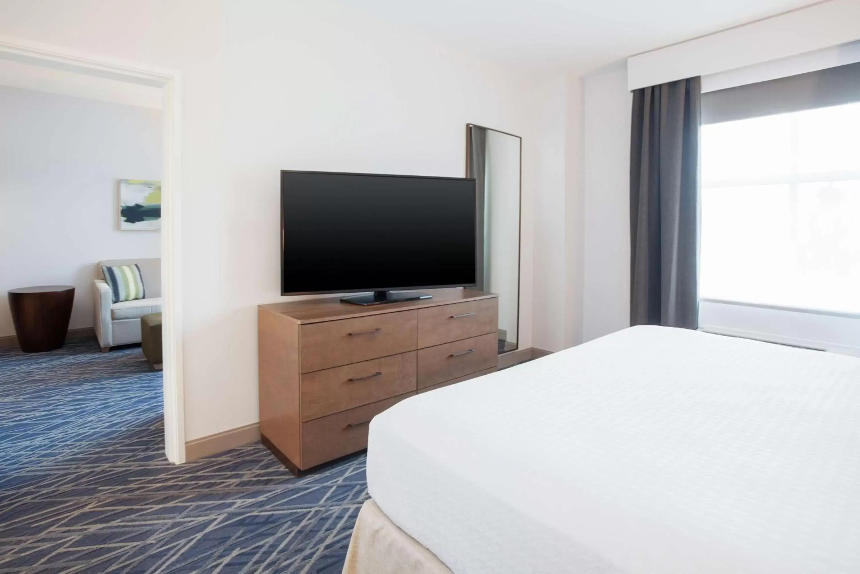 Bed, TV/Entertainment Center in Homewood Suites By Hilton Broomfield Boulder