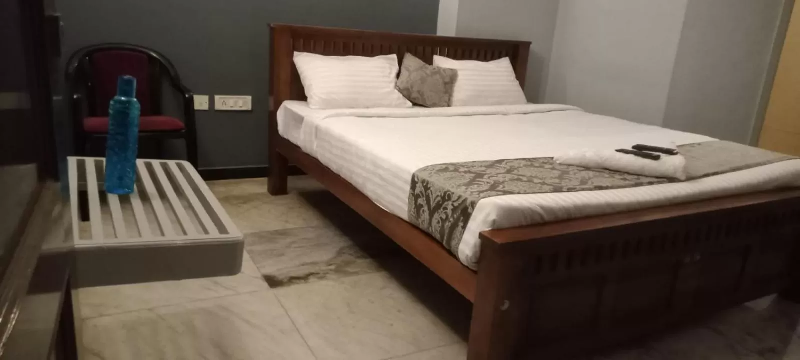 Bed in Le Grace Annasalai
