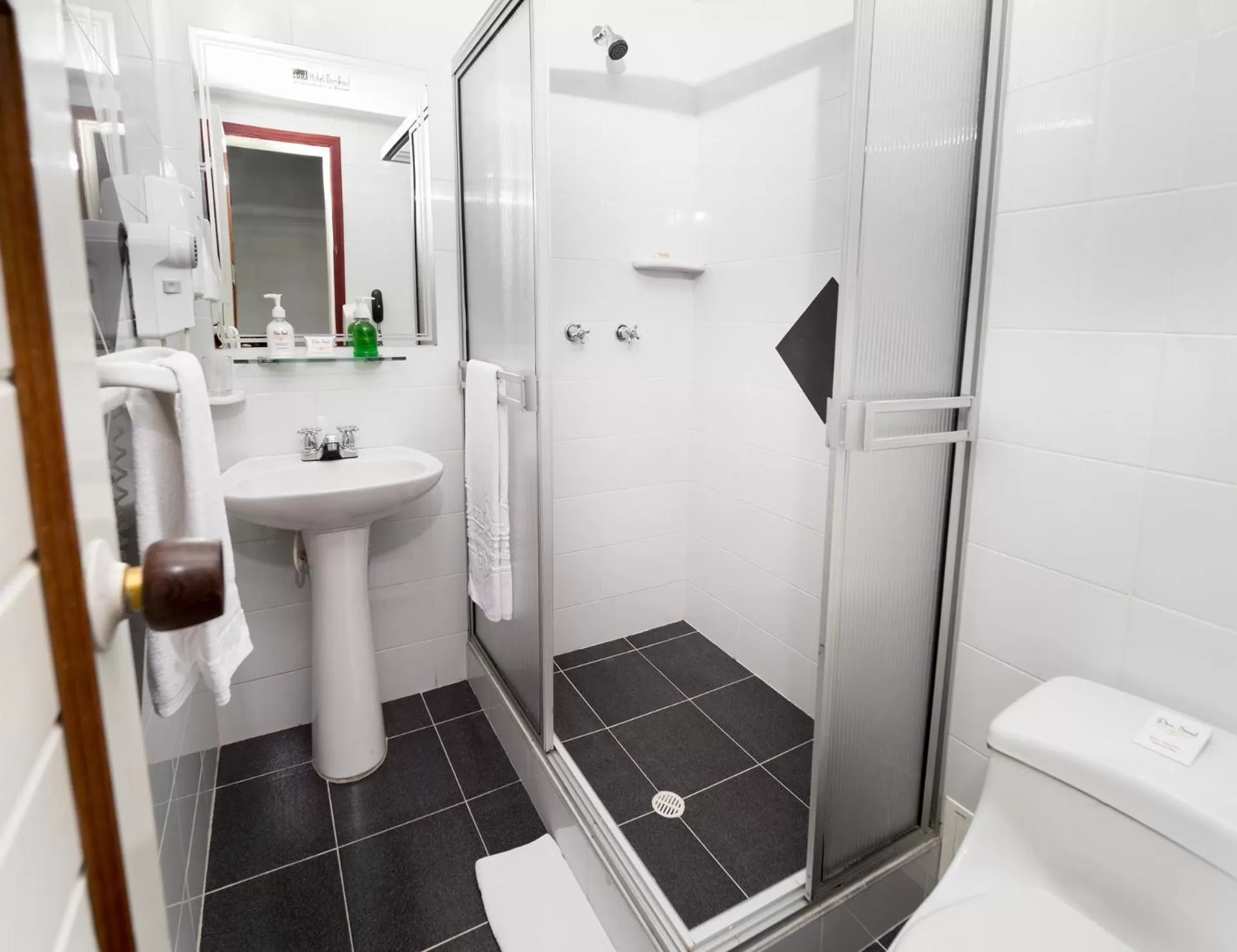 Bathroom in Hotel Don Saul