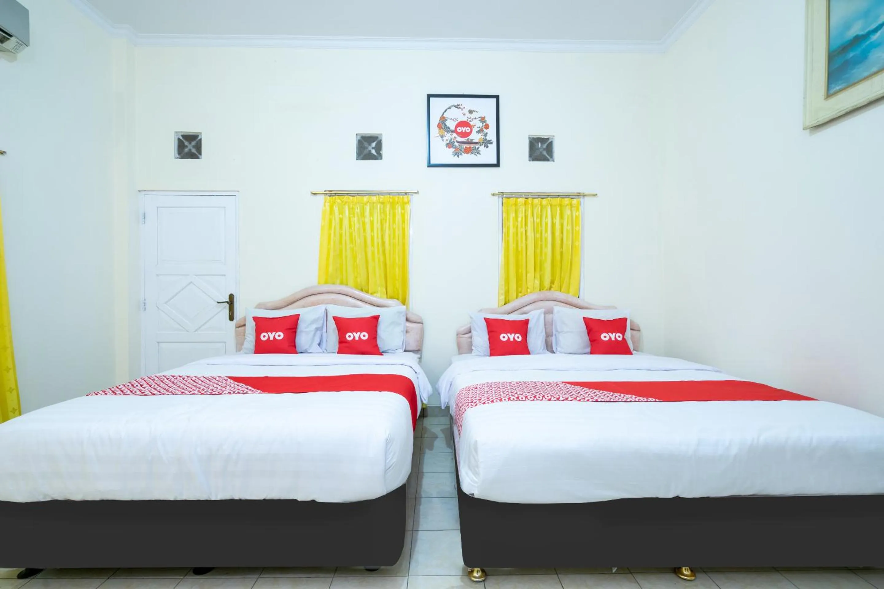 Bedroom, Bed in OYO 1962 Anugerah Wisata Hotel