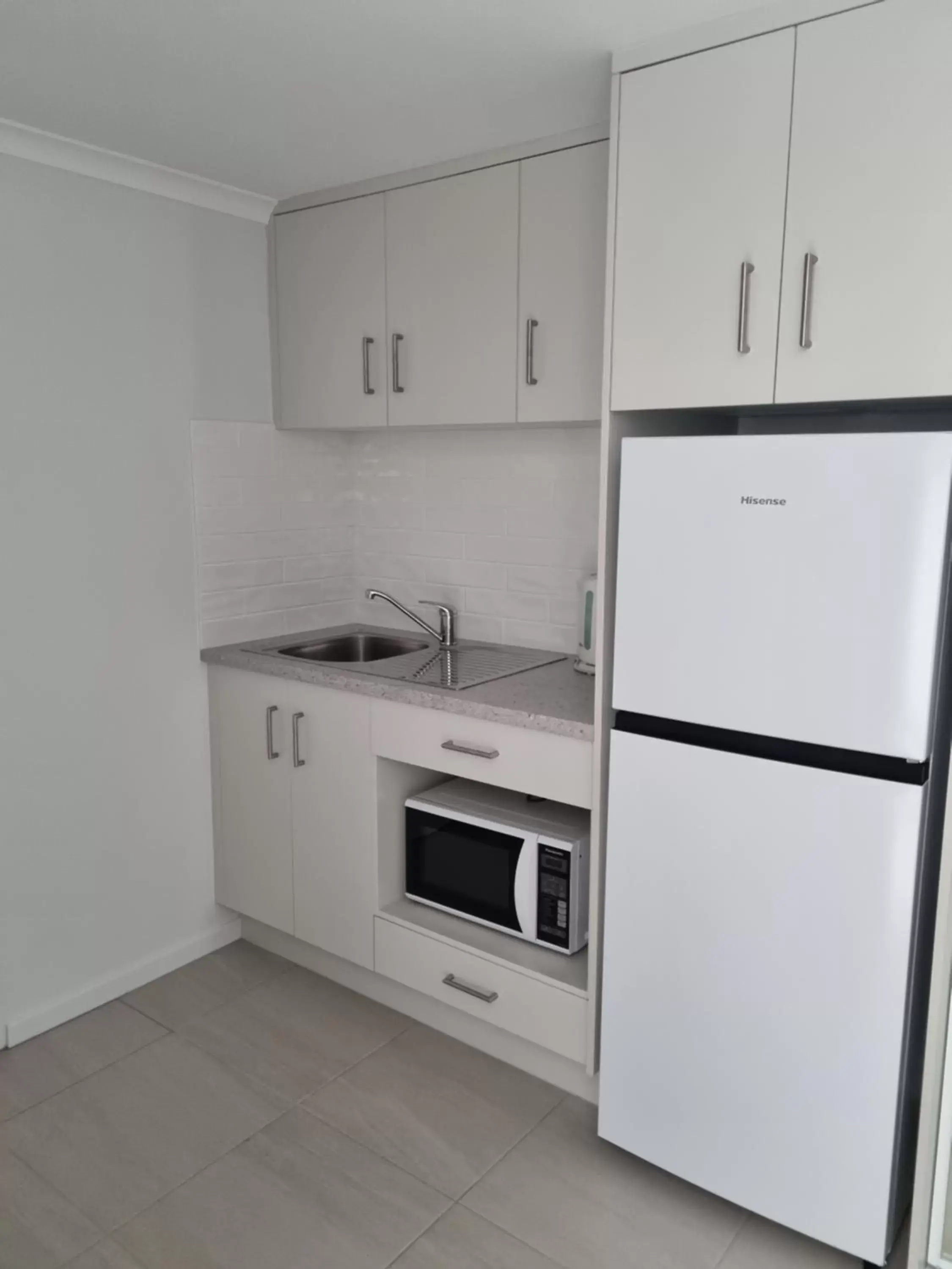 Kitchen or kitchenette, Kitchen/Kitchenette in Rockhampton Serviced Apartments