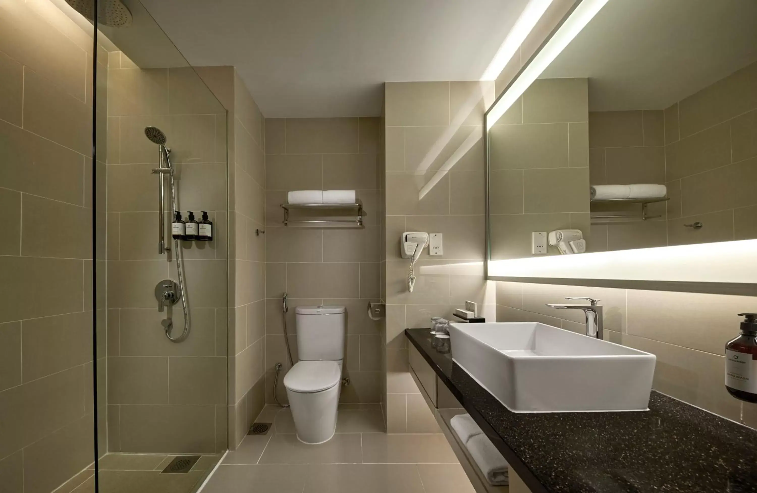 Toilet, Bathroom in AC Hotel by Marriott Kuantan