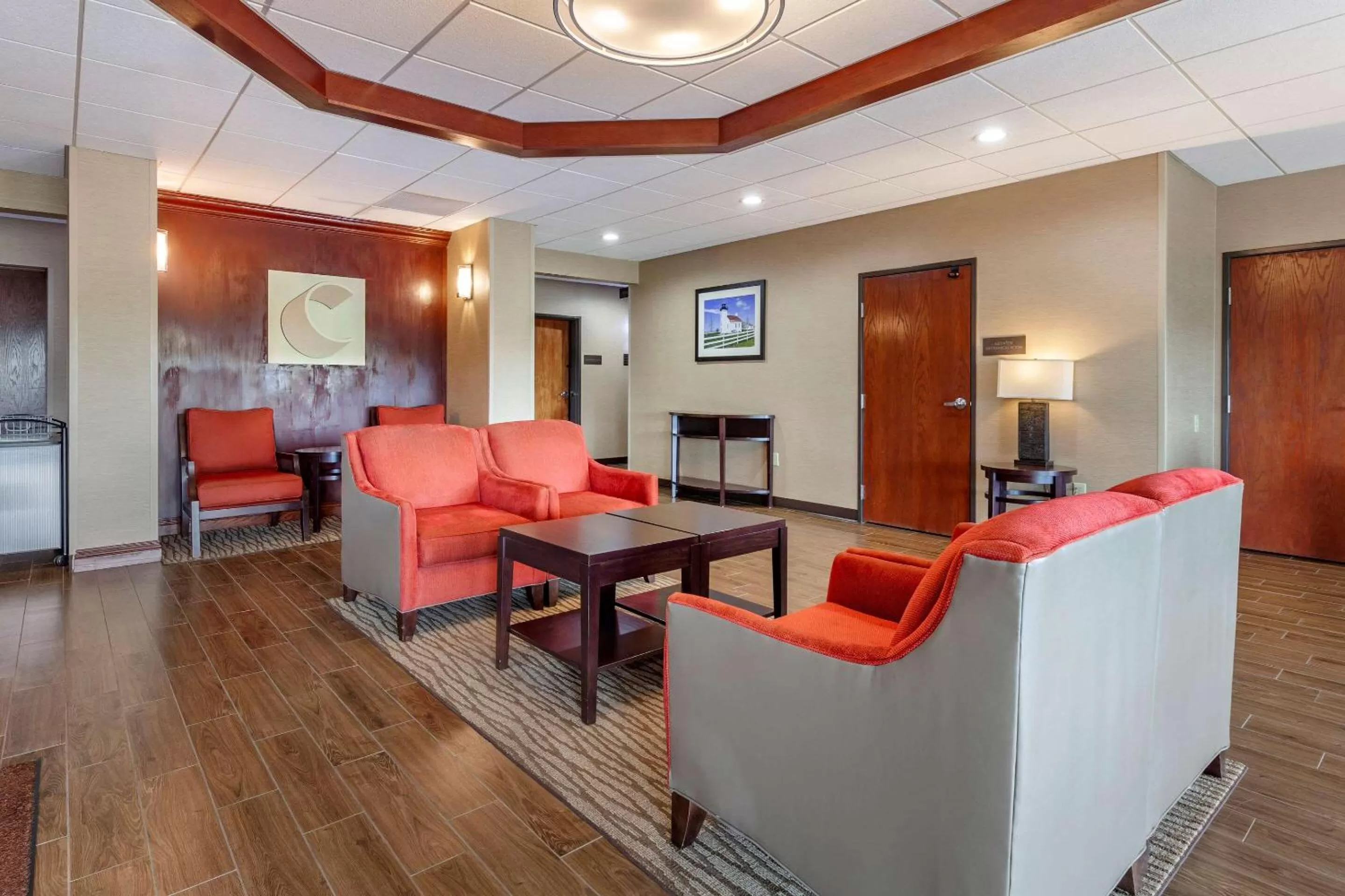 Lobby or reception in Comfort Suites Escanaba West