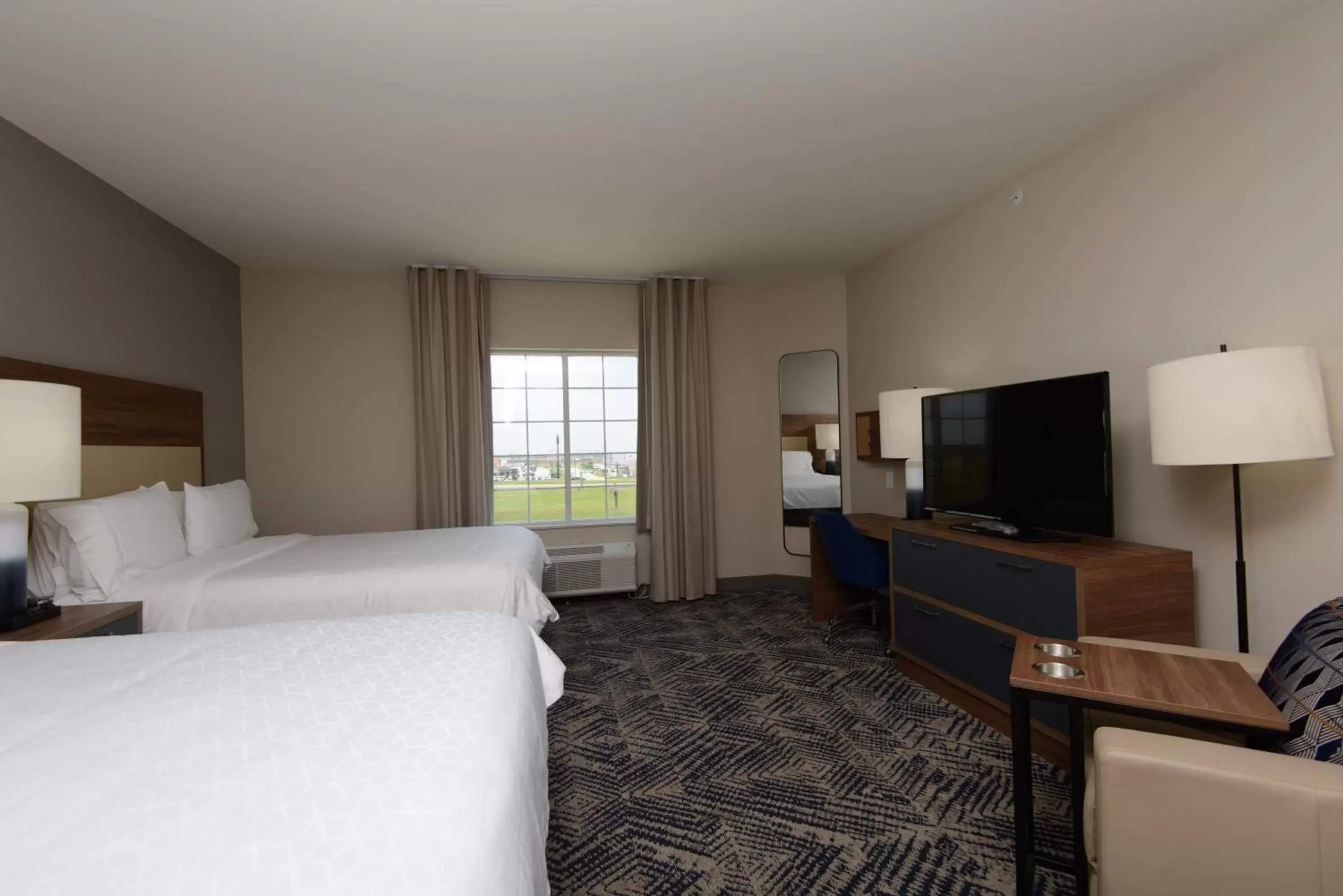 Photo of the whole room, TV/Entertainment Center in Candlewood Suites - Corpus Christi - Portland, an IHG Hotel