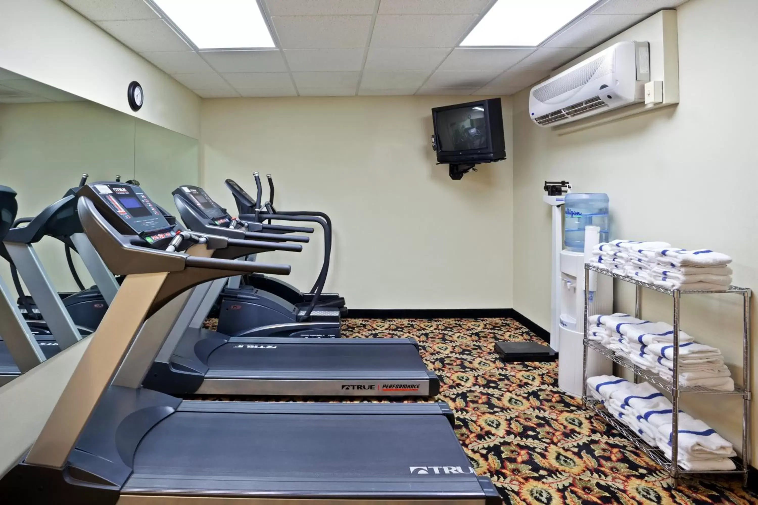 Fitness centre/facilities, Fitness Center/Facilities in Holiday Inn Express Corvallis-On the River, an IHG Hotel