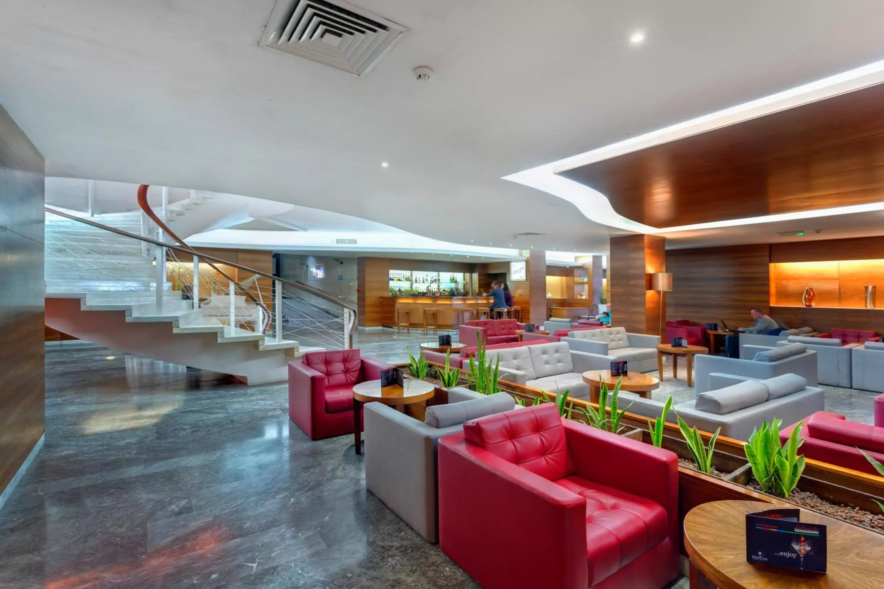 Lobby or reception, Restaurant/Places to Eat in The Preluna Hotel