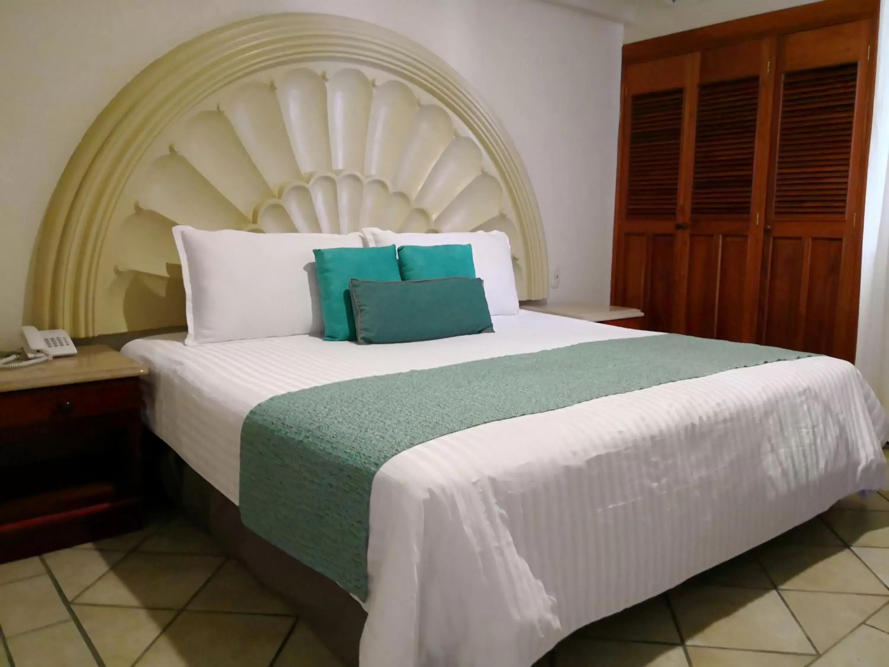 Bed in Hotel Playa Marina