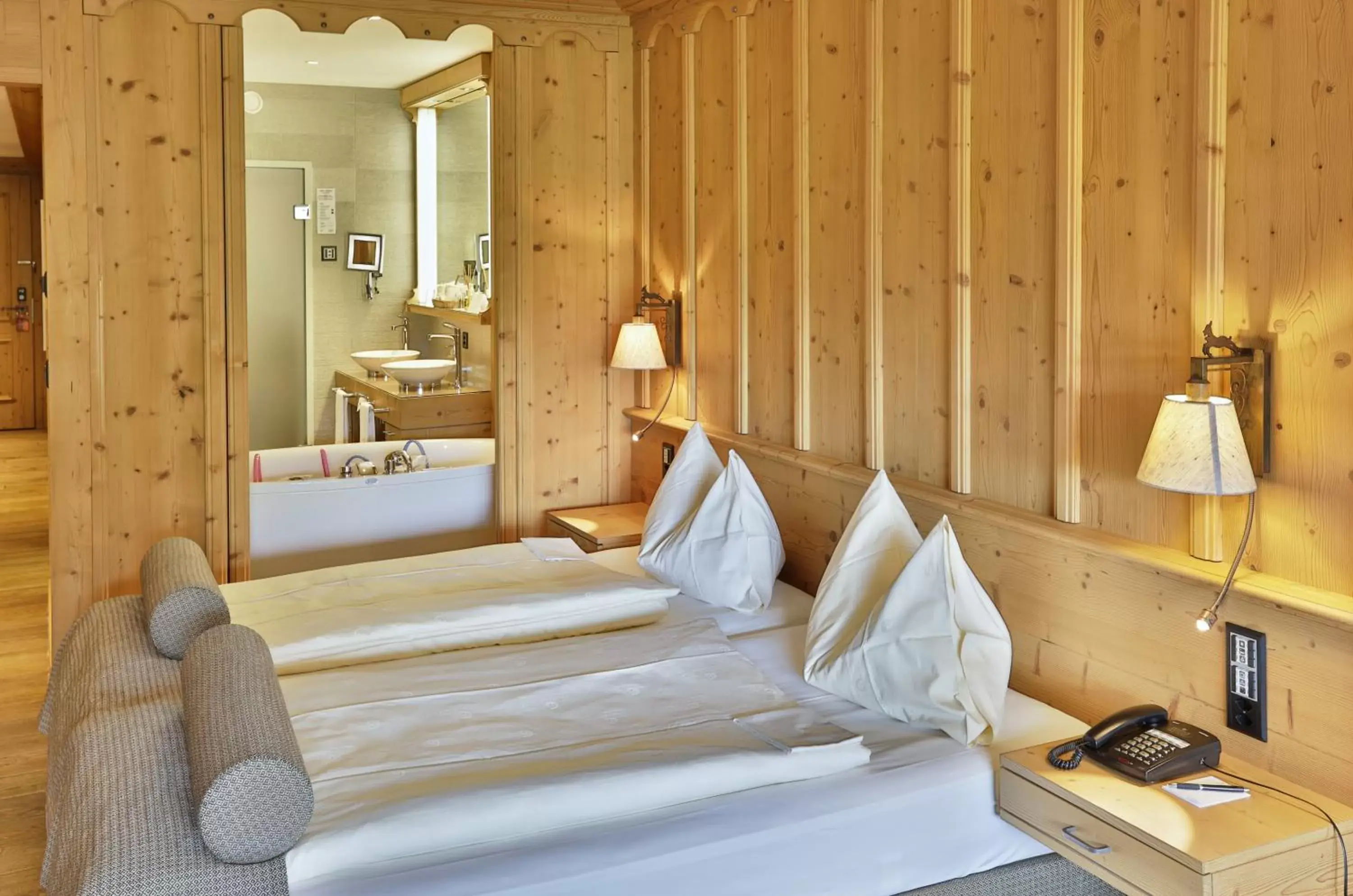 Bed in ERMITAGE Wellness- & Spa-Hotel