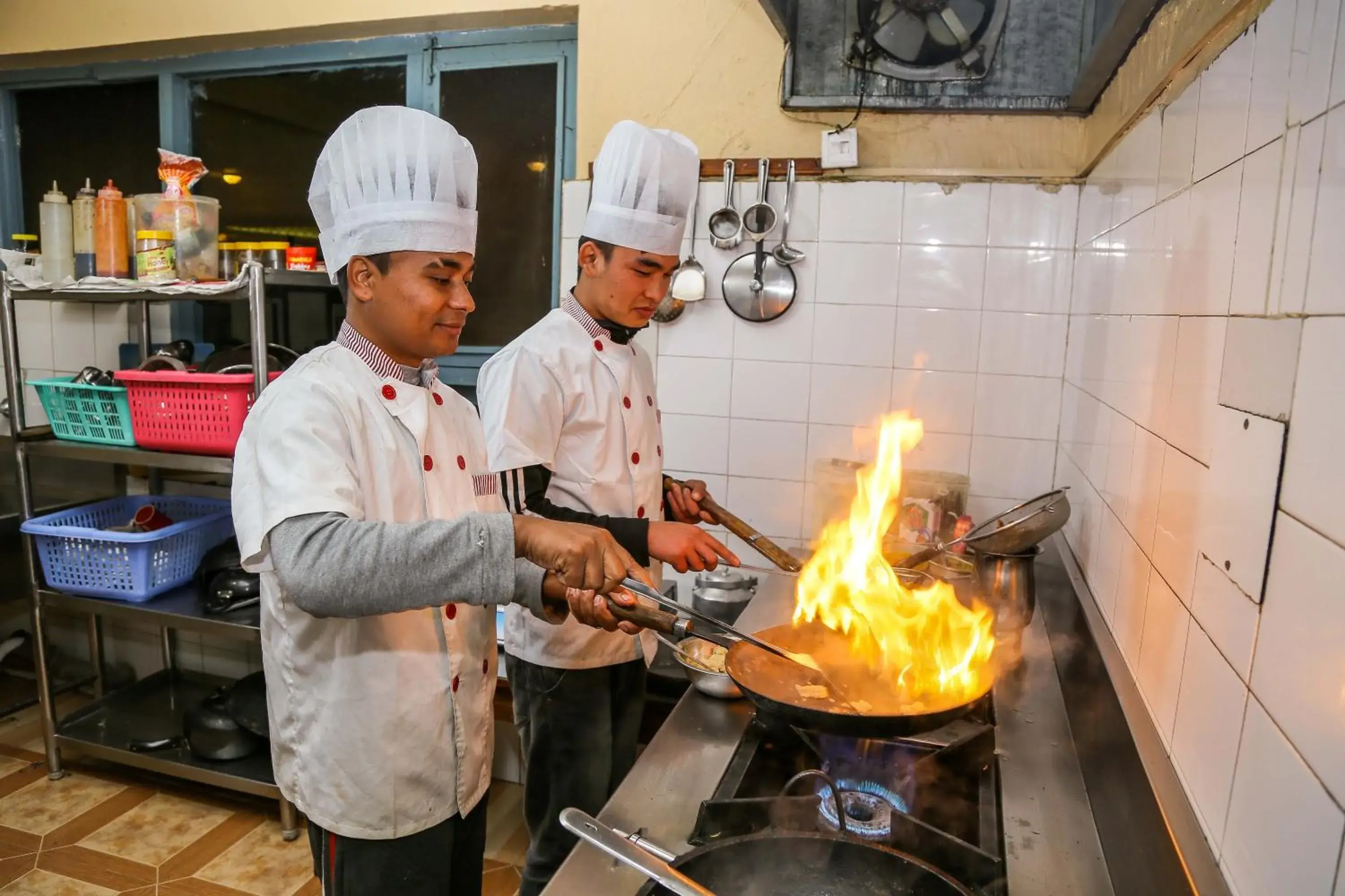 Food and drinks, Kitchen/Kitchenette in The Silver Oaks Inn