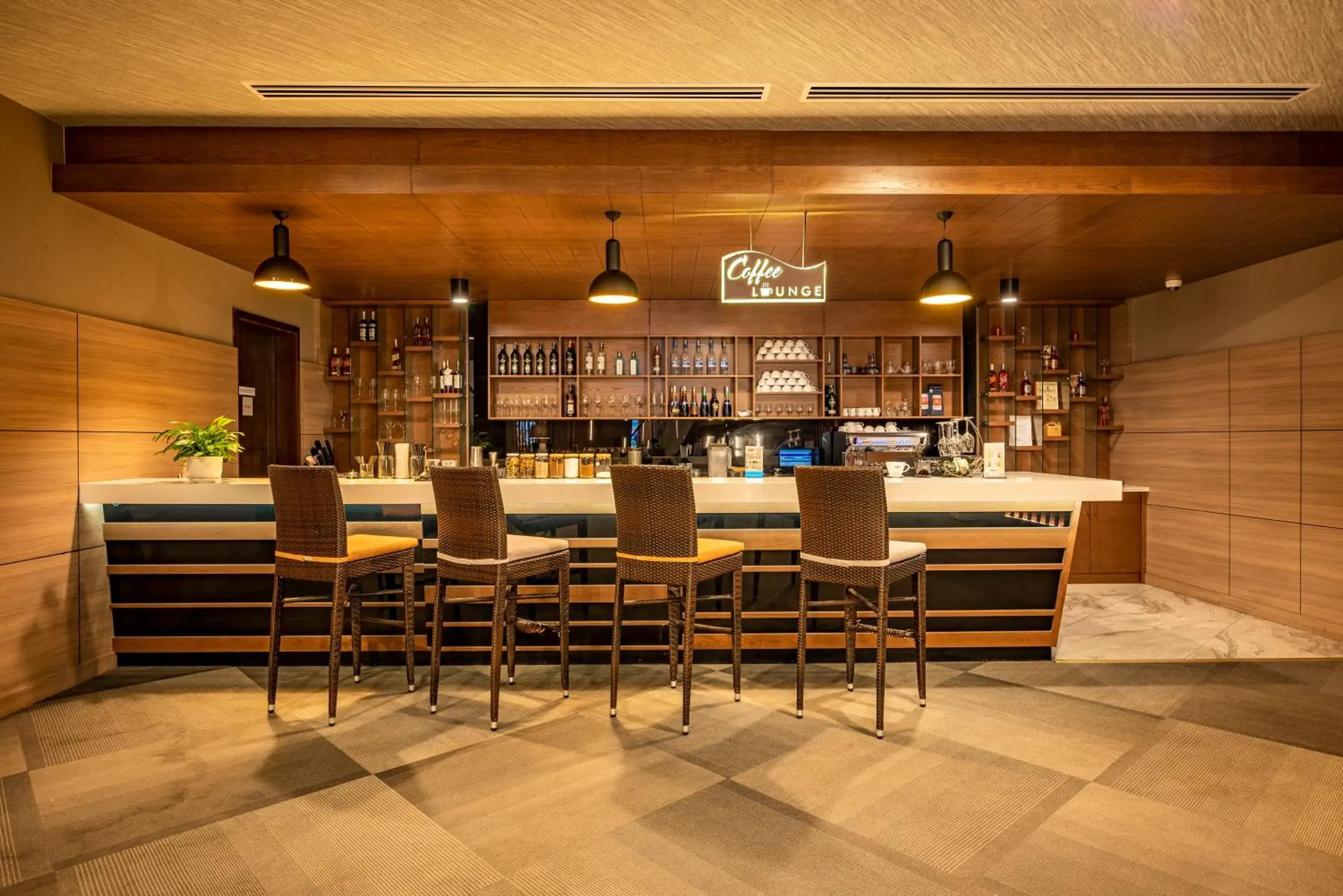 Lobby or reception, Lounge/Bar in Malibu Hotel