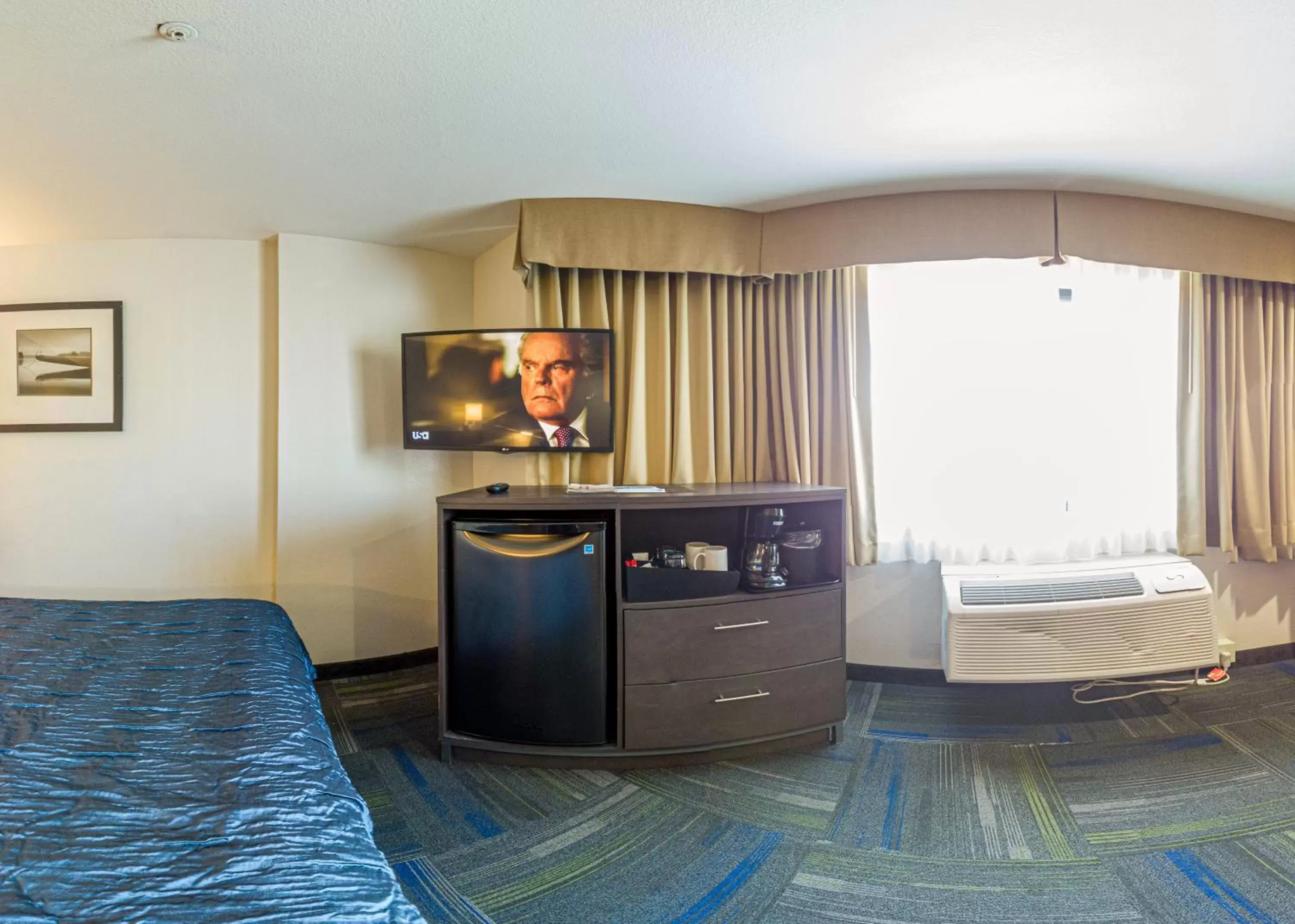 TV and multimedia, TV/Entertainment Center in Buena Vista Motor Inn