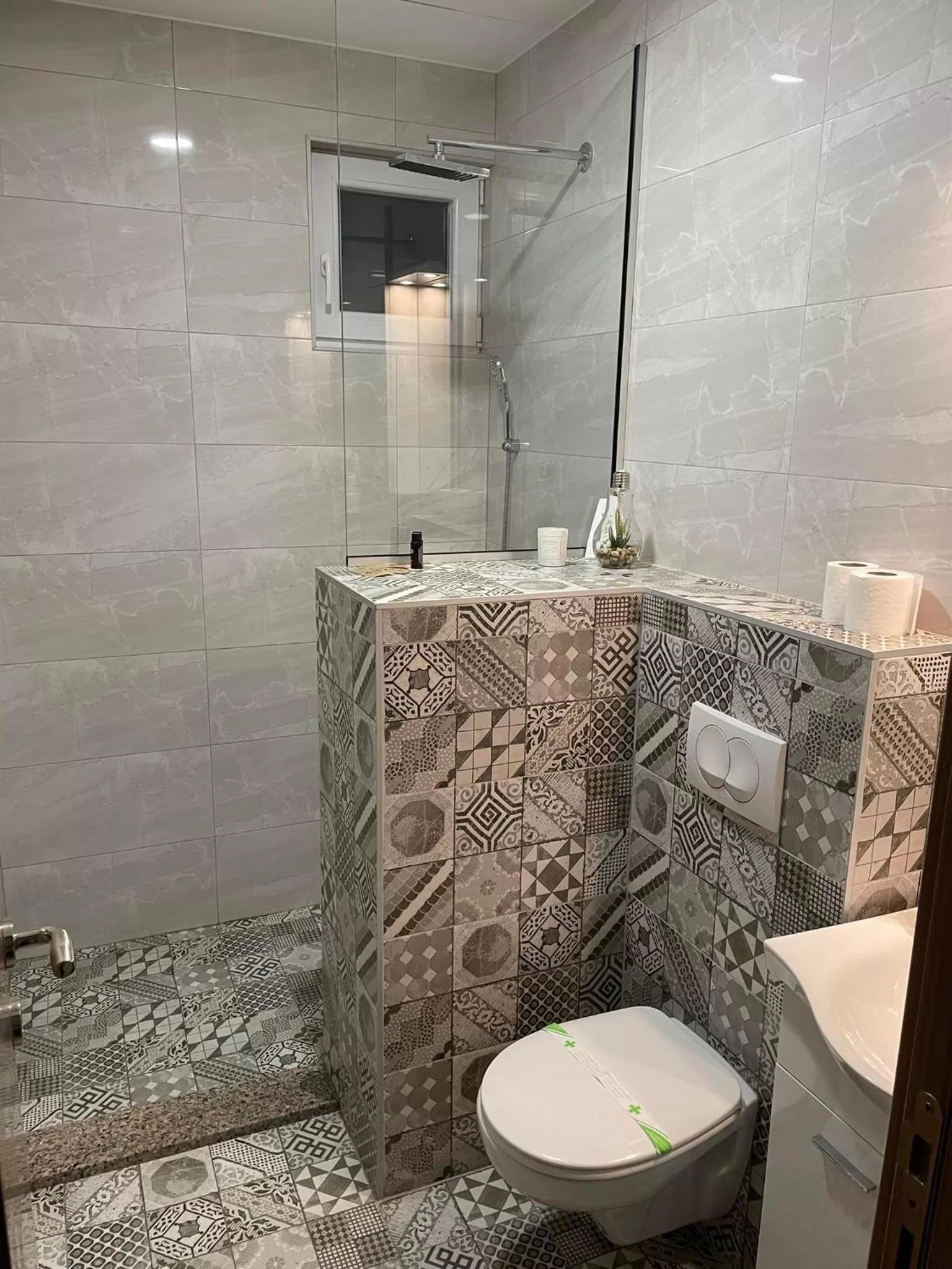 Shower in Hotel - Villa Lejla