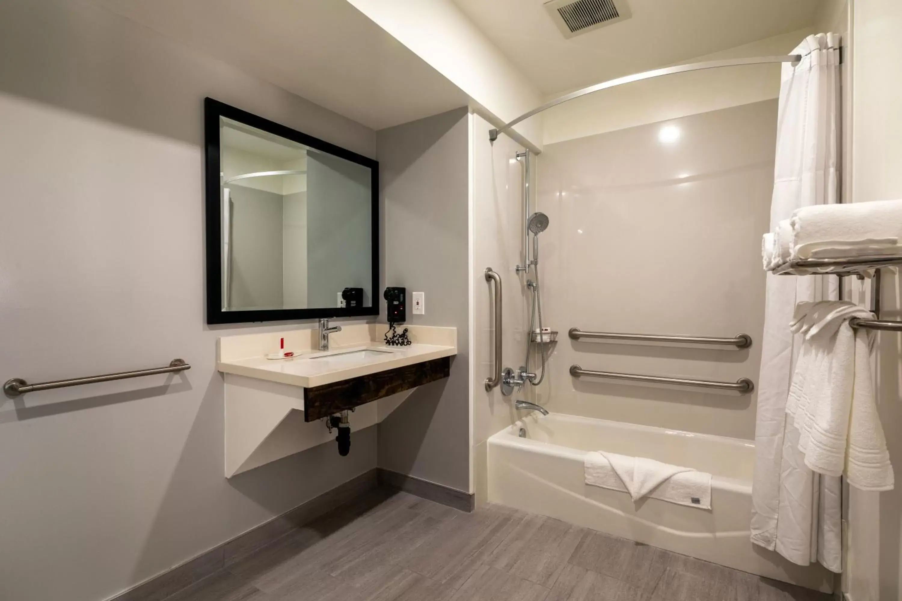Bathroom in Travelodge by Wyndham LAX