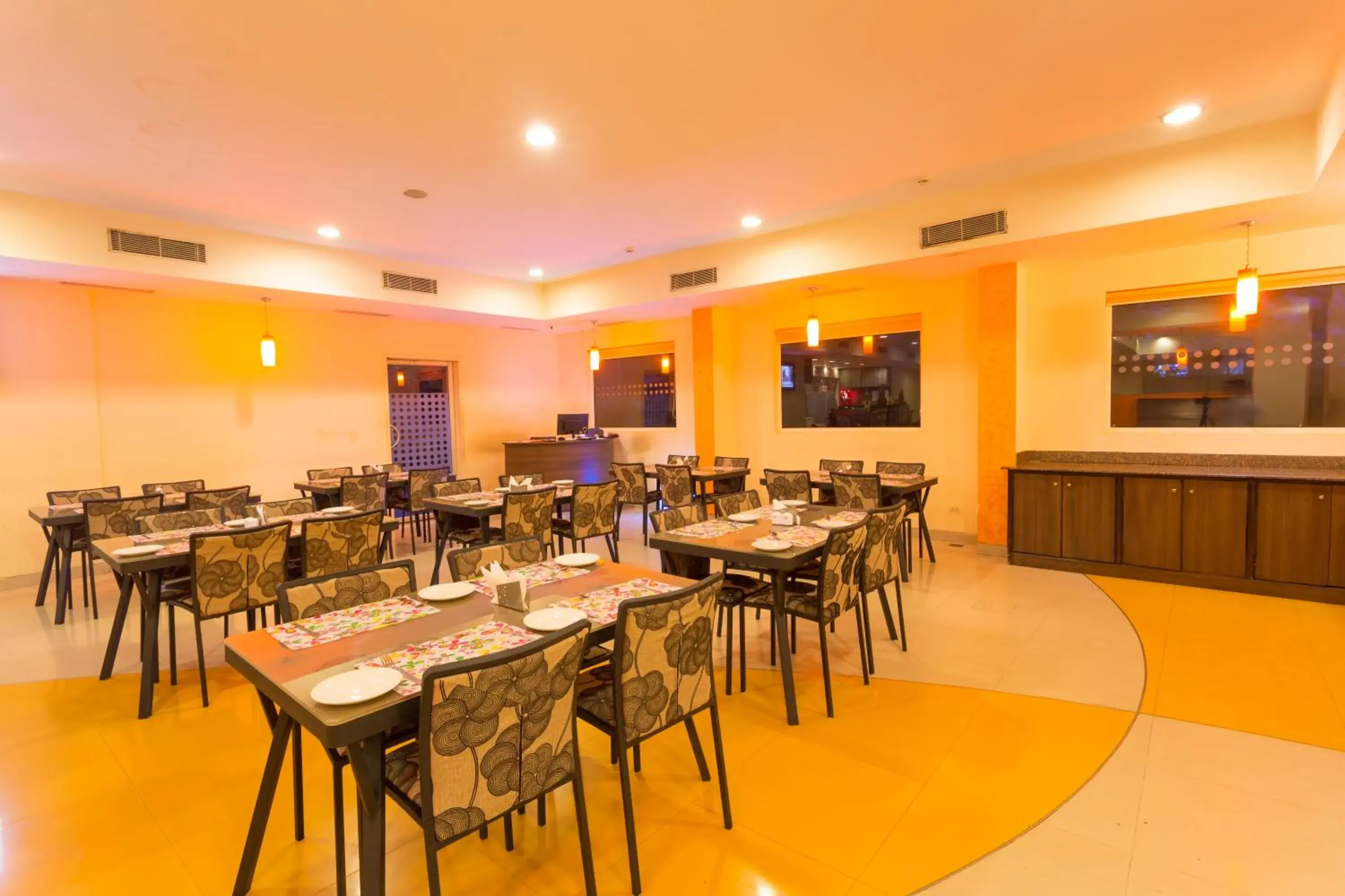 Restaurant/Places to Eat in Ginger Hotel Pune - Pimpri