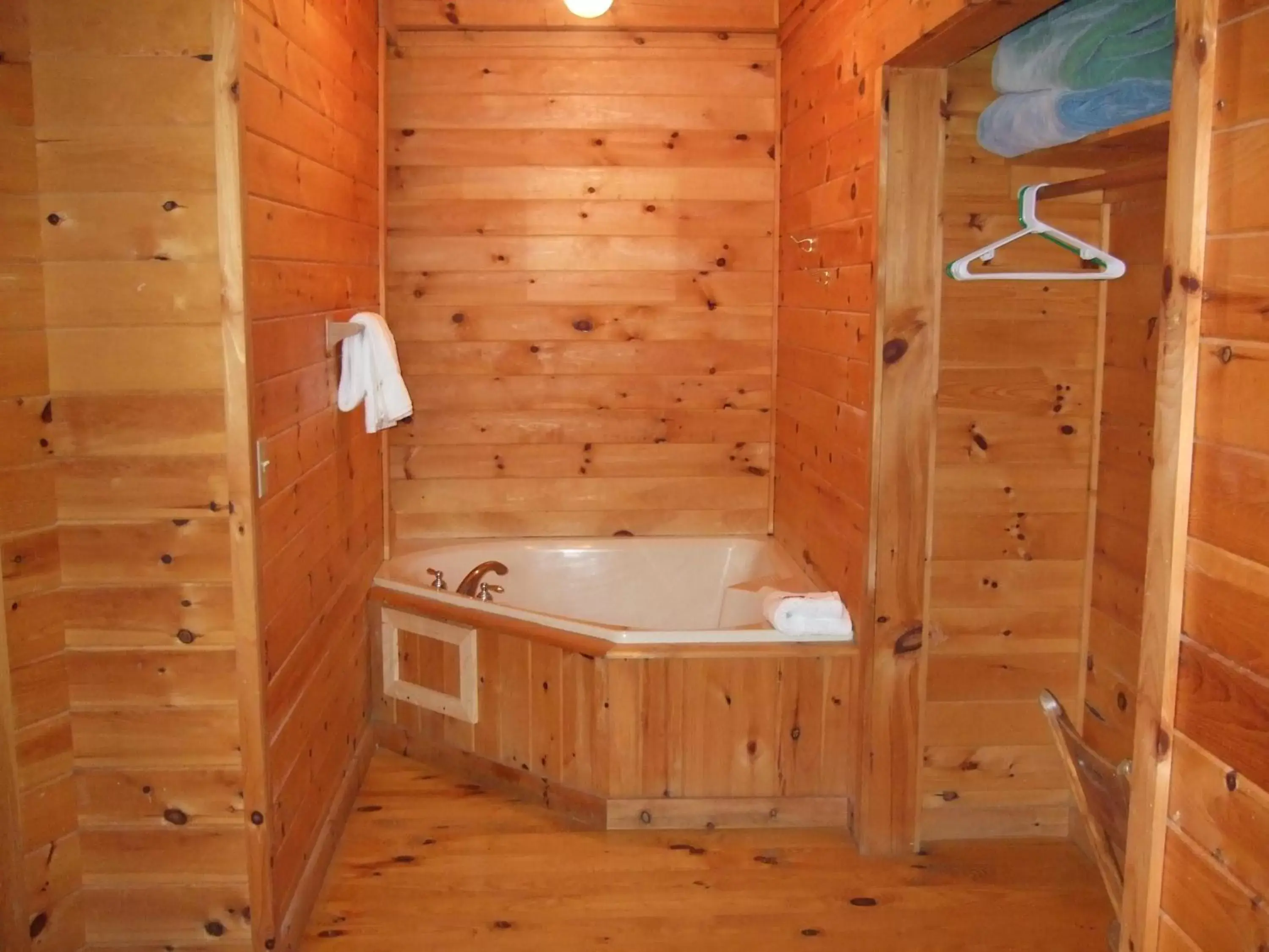 Bedroom, Bathroom in Paradise Hills, Winery Resort & Spa