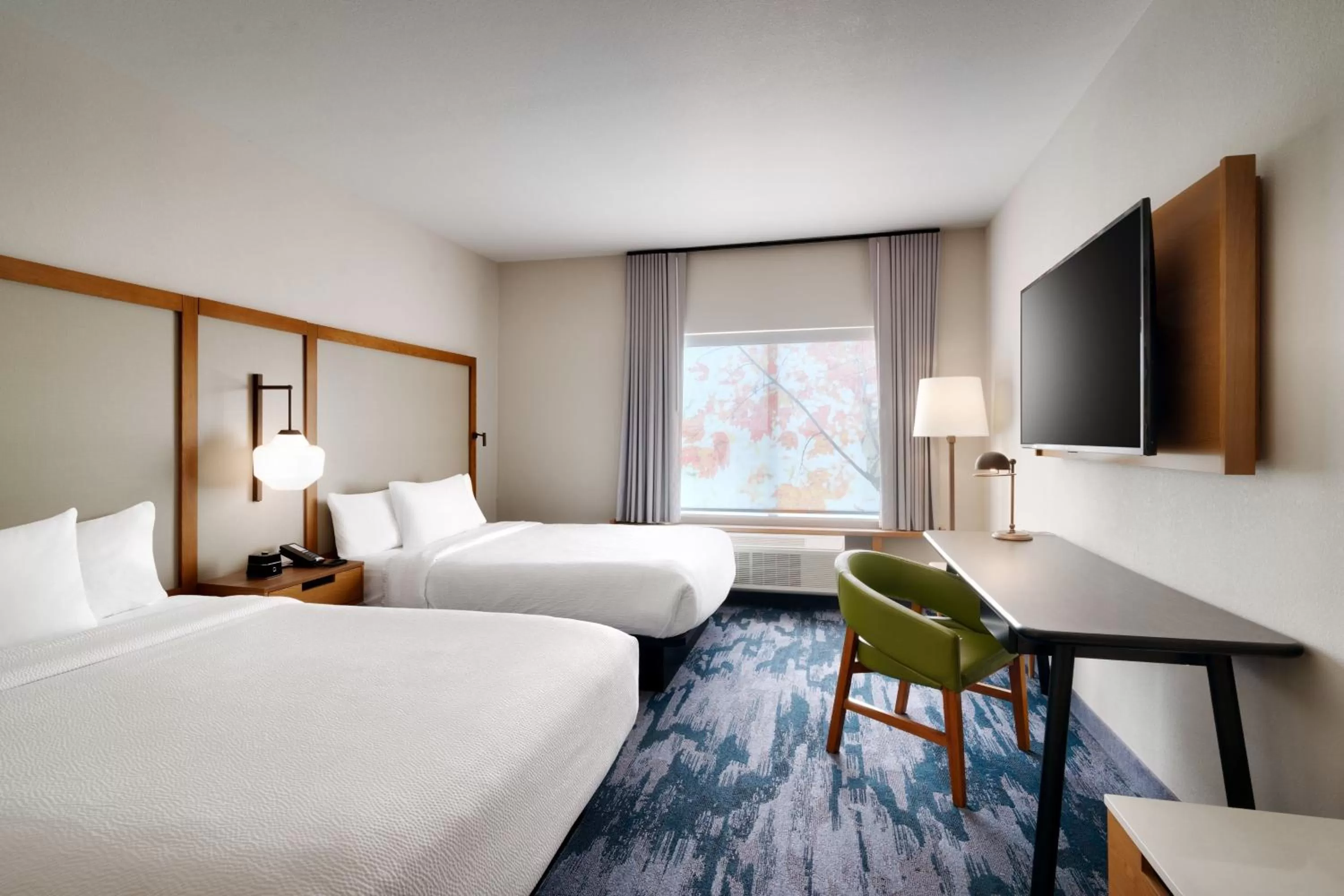 Photo of the whole room, Bed in Fairfield Inn & Suites by Marriott Houston League City