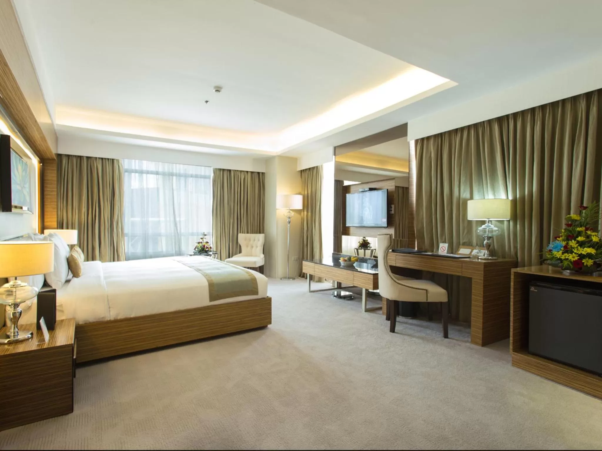 Bedroom, Bed in Greenleaf Hotel Gensan