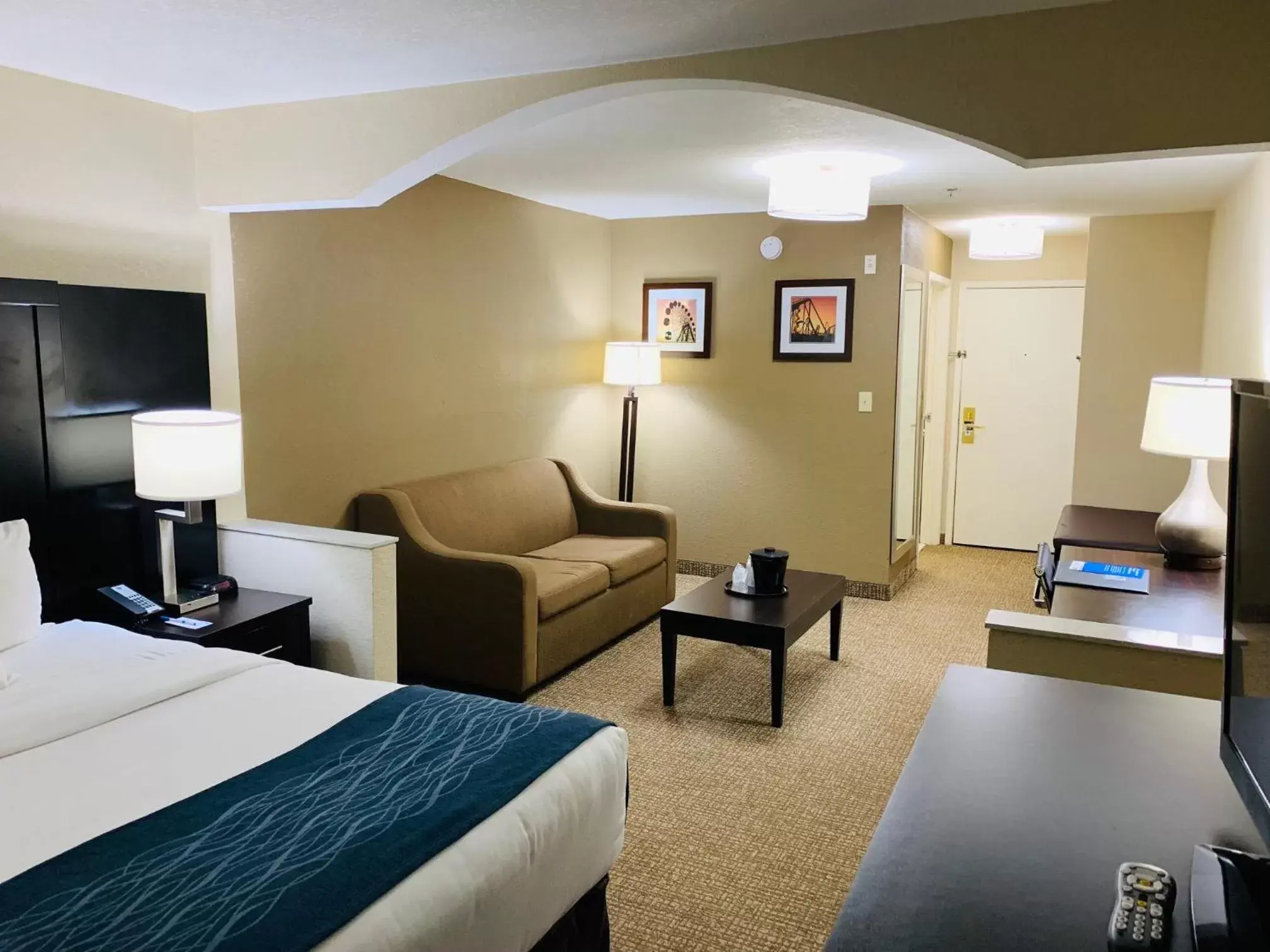 Seating Area in Comfort Inn & Suites Atlanta Smyrna